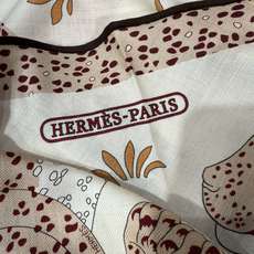 🆕 💟HERMES/2026❤️New三角形尺寸,非常好搭配衣服,手工卷边,70%羊绒+30%真丝材质混纺面料柔软细腻, 🆕 💟HERMES/2026❤️New三角形尺寸,非常好搭配衣服,手工卷边,70%羊绒+30%真丝材质混纺面料柔软细腻,