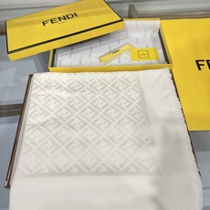 💟诠释什么叫高端顶奢产品~羊绒+羊毛方巾Fendi 卓尔不凡,高级有气场!!】非常抬人!永远加分的F秋冬单品!各种穿衣 💟诠释什么叫高端顶奢产品~羊绒+羊毛方巾Fendi 卓尔不凡,高级有气场!!】非常抬人!永远加分的F秋冬单品!各种穿衣