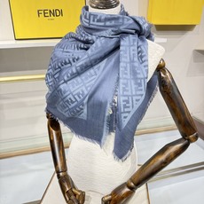 💟诠释什么叫高端顶奢产品~羊绒+羊毛方巾Fendi 卓尔不凡,高级有气场!!】非常抬人!永远加分的F秋冬单品!各种穿衣 💟诠释什么叫高端顶奢产品~羊绒+羊毛方巾Fendi 卓尔不凡,高级有气场!!】非常抬人!永远加分的F秋冬单品!各种穿衣