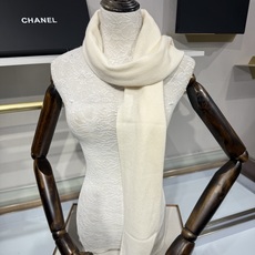 💟CHANEL 2026 Métiers d’art高级手工坊系列三角围巾,货号:AAC239B25397UC446白色 💟CHANEL 2026 Métiers d’art高级手工坊系列三角围巾,货号:AAC239B25397UC446白色