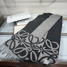 💟26年秋冬新款💕同步 LOEWE罗意威|双面拼色羊绒羊毛🤎💗 新品!粉拼驼这个配色真的温柔到骨子里 经典Anagram 💟26年秋冬新款💕同步 LOEWE罗意威|双面拼色羊绒羊毛🤎💗 新品!粉拼驼这个配色真的温柔到骨子里 经典Anagram