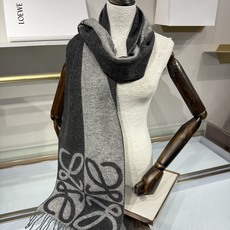 💟26年秋冬新款💕同步 LOEWE罗意威|双面拼色羊绒羊毛🤎💗 新品!粉拼驼这个配色真的温柔到骨子里 经典Anagram 💟26年秋冬新款💕同步 LOEWE罗意威|双面拼色羊绒羊毛🤎💗 新品!粉拼驼这个配色真的温柔到骨子里 经典Anagram