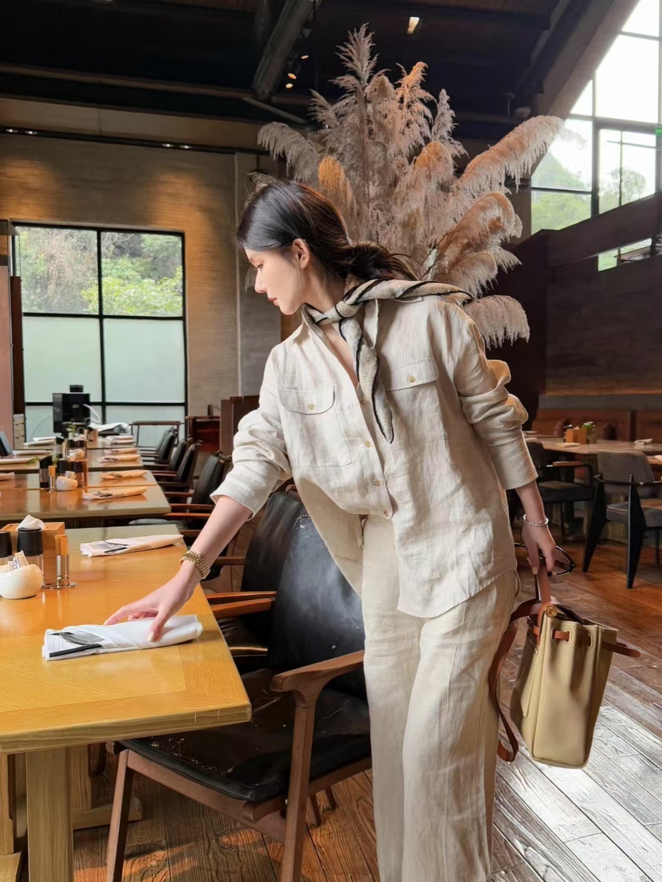 High-End Women’s Suit with Sandro’s Original Quality Rollout: Luxurious, Elegant, Natural. - 图片 2