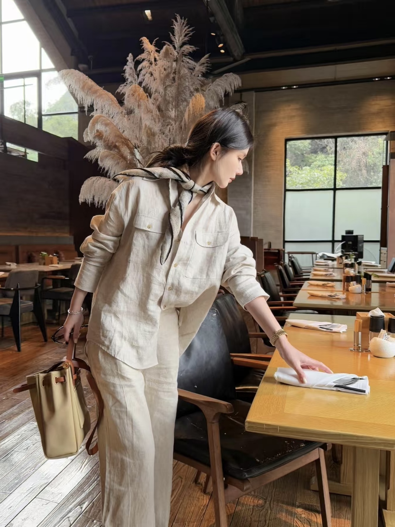 High-End Women’s Suit with Sandro’s Original Quality Rollout: Luxurious, Elegant, Natural. - 图片 6