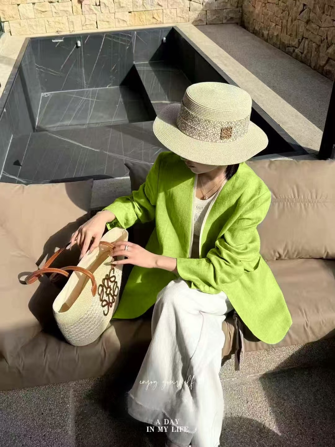High-End Quality Female Suit: BV Summer Stylist Designer Suit with Dopamine and Wool - 图片 3