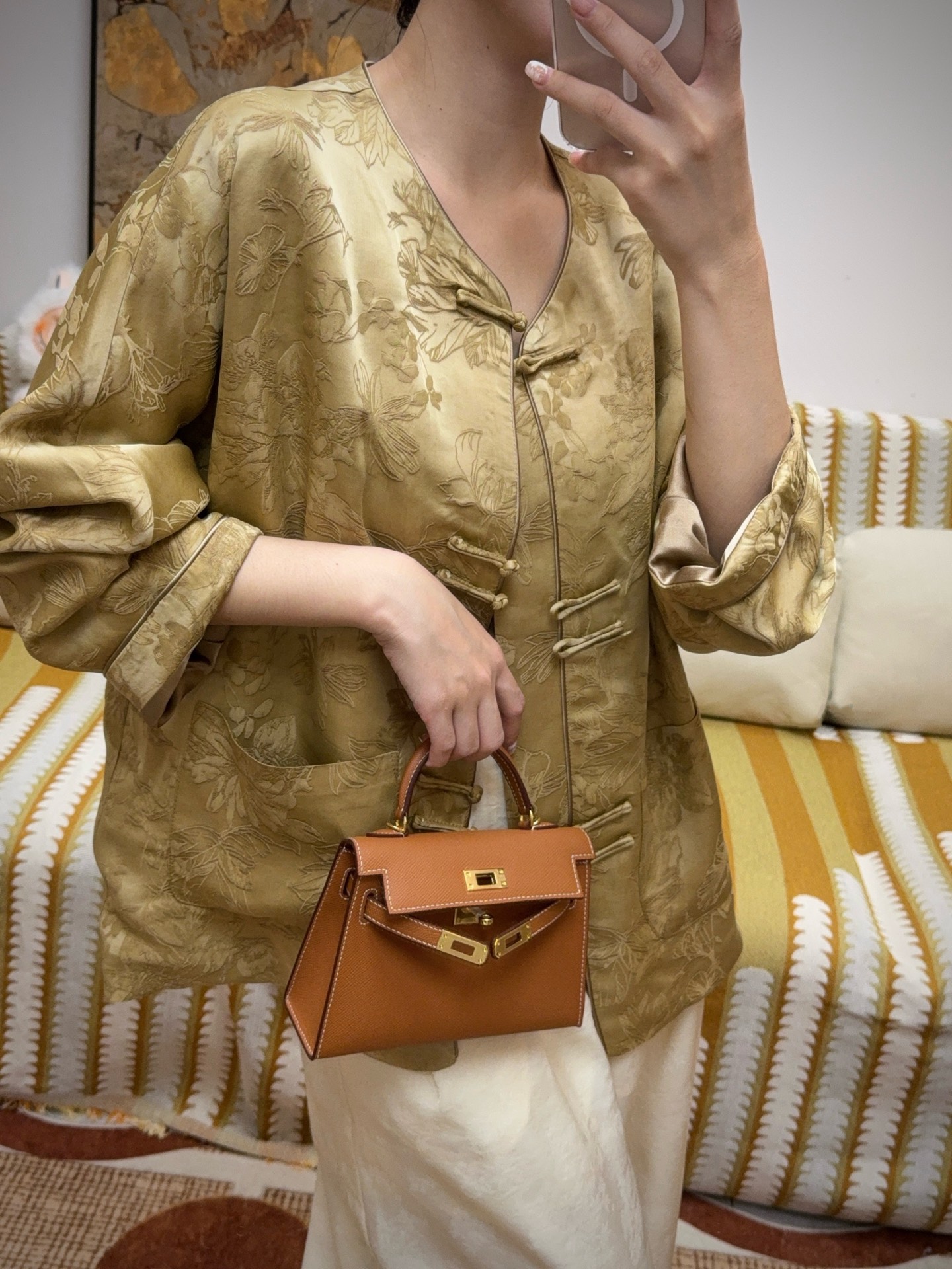 Elegant Champagne Gold Embossed Jacquard Short Coat with Mandarin Collar 6 i1755784788690 8163 0 4