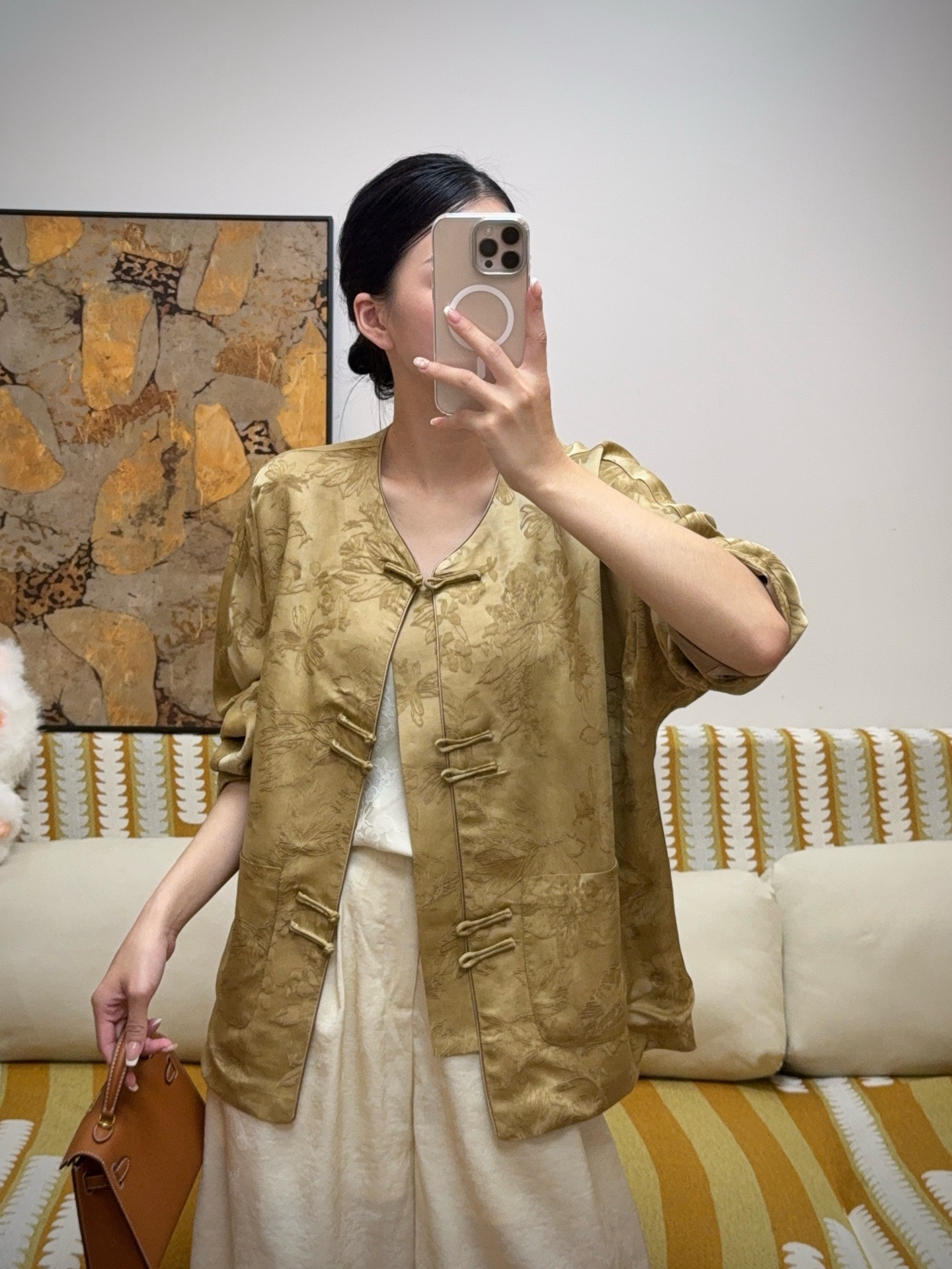 Elegant Champagne Gold Embossed Jacquard Short Coat with Mandarin Collar 3 i1755784788690 9853 0 2