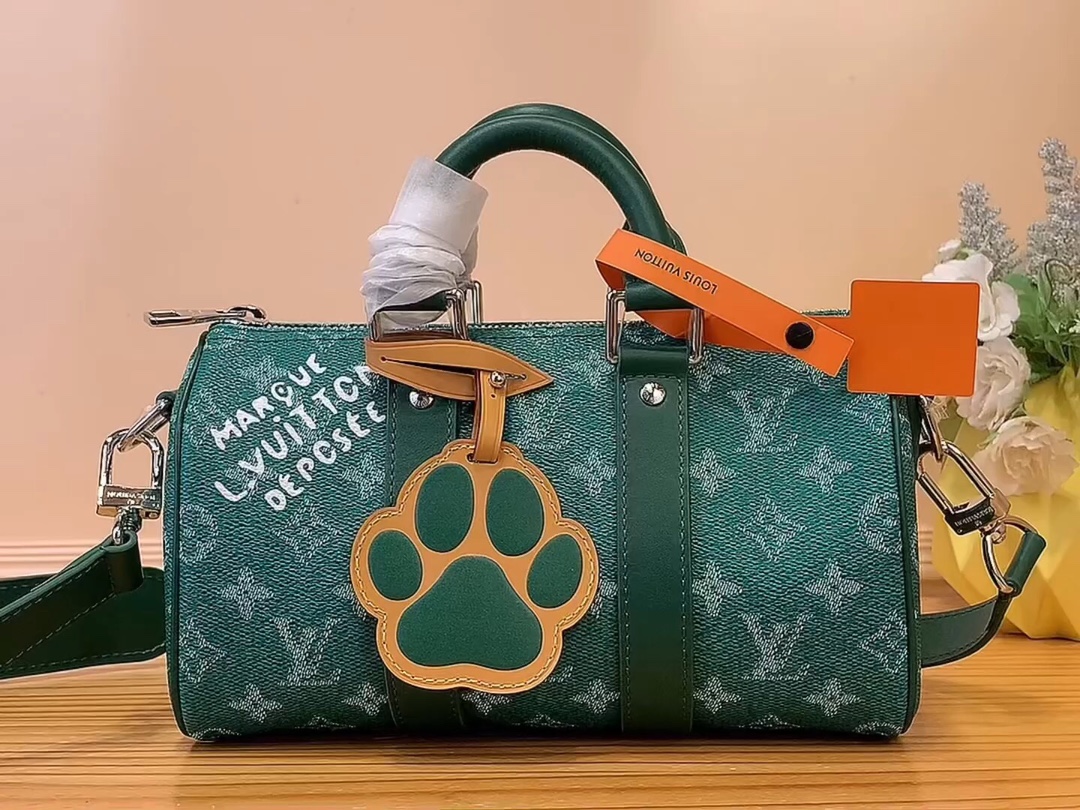 Louis Vuitton LV Keepall Sacs À Main Vert M12684