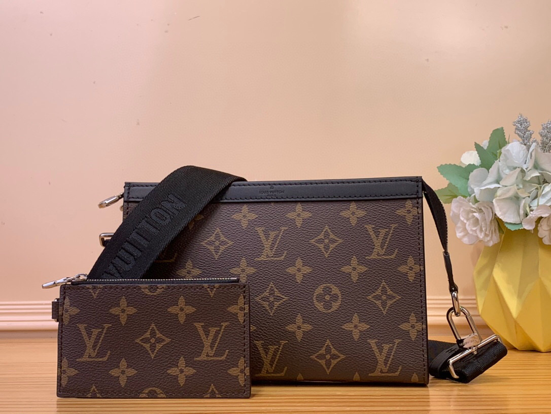 NO:620229,Top original order [GASTON Mini Handbag] m14036 Presbyopia/Black This Gaston Jm mini handbag is made of Monogram Macassar coated canvas to create a compact shape. The shoulder strap is equipped with a detachable card holder, which can store transportation cards and enable payment without using your hands. There is ample space for a smartphone and wallet, and the detachable and adjustable fabric shoulder strap provides a comfortable shoulder carrying experience. Dimensions 14.5 x 4.5 x 22 cm  4815055,19860909顶级原单【GASTON 迷你手袋】 m14036 老花/ 黑色 本款 Gaston Jm迷你手袋以 Monogram Macassar 涂层帆布塑就玲珑构型.肩带配有可拆卸卡夹,可收纳交通卡,无需双手即可实现支付.充裕空间可放入智能手机和钱夹,可拆卸并调节的织物肩带提供舒适肩背体验. 尺寸14.5 x 4.5 x 22 厘米 4815055,,Bag