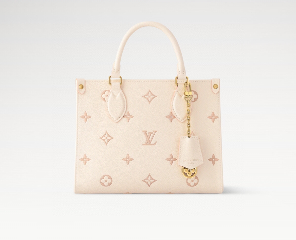 NO:551853,[OnTheGo small handbag] M14403 milky apricot color (jacquard) official website picture,19860909【OnTheGo 小号手袋】M14403 奶杏色（提花） 官网图,,Bag