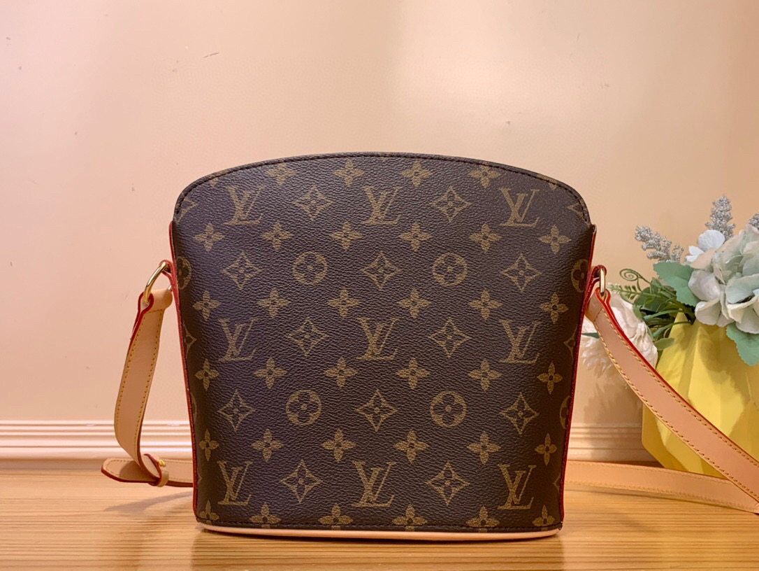 NO:551180,Top original order [Mid-hand bag] m51290 classic Monogram cc fabric + adjustable shoulder strap shell bag shape retro and fashionable size 22 x 24 x 10 cm.5016065,19860909顶级原单【 中古包】m51290 经典Monogram cc面料+可调节肩带贝壳包型复古又时尚 尺寸22 x 24 x 10 cm.5016065,,Bag