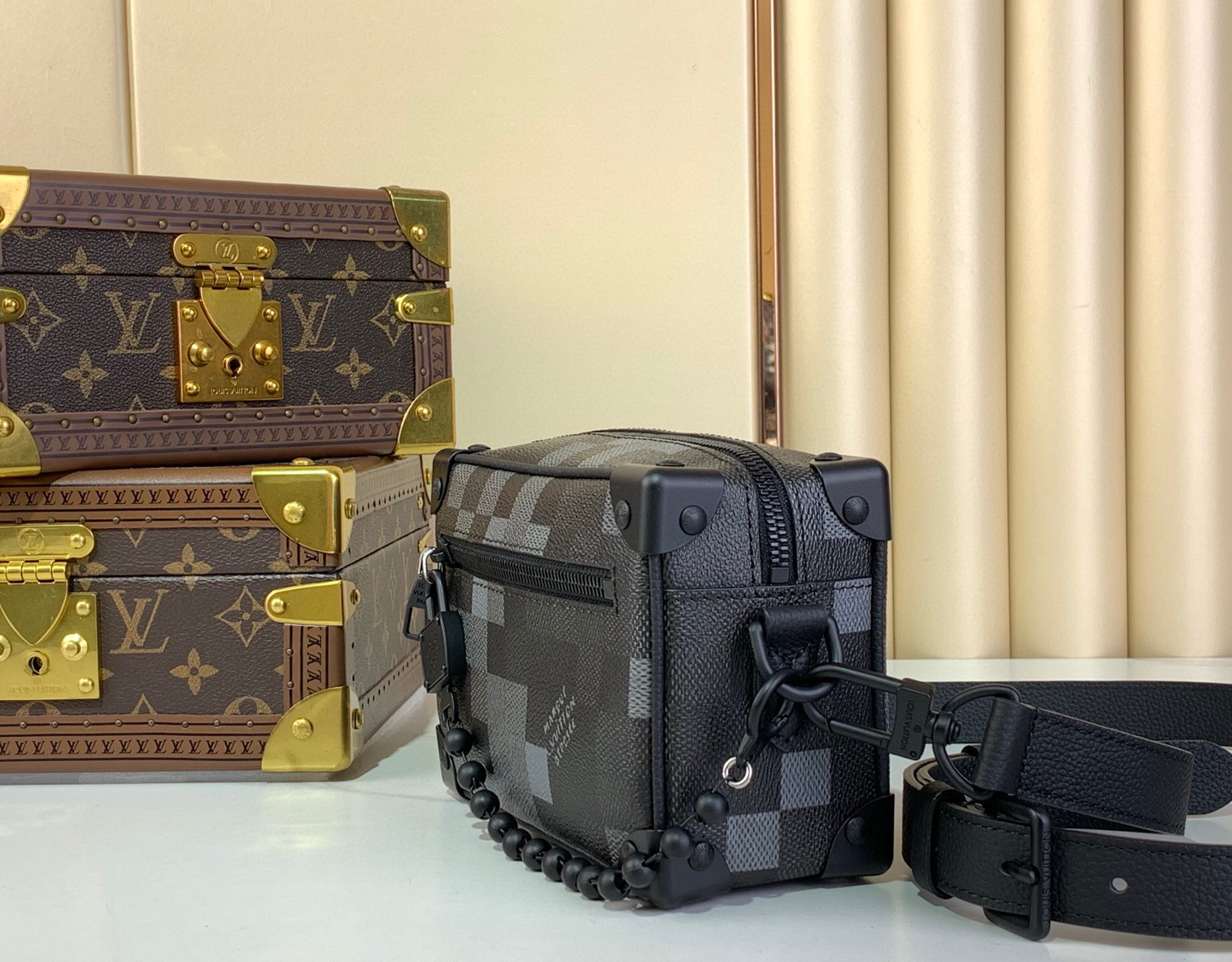 LV Style Black Leather Top Handle Bag Lookbook Reference image 2