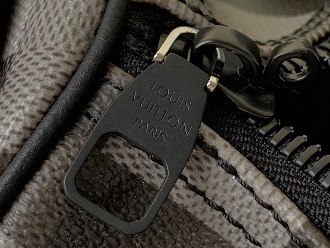 LV Style Black Canvas Travel Bag Bags Travel Bag detail image 7 from source 738371