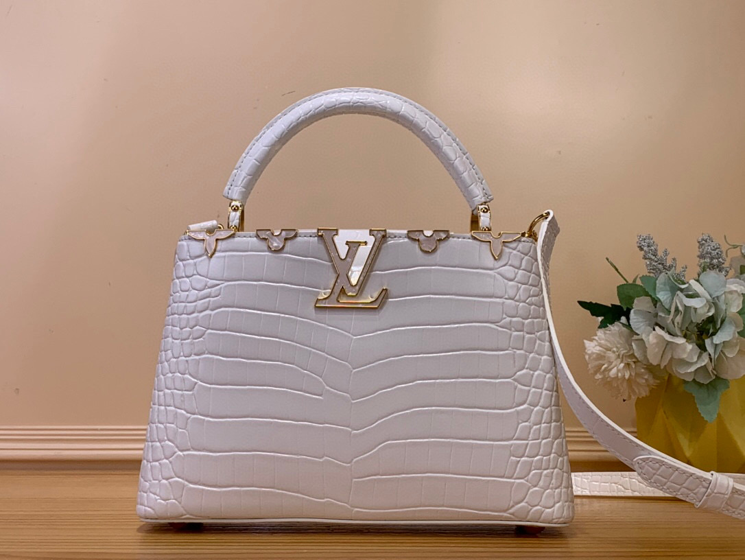 NO:551864,Top original order [Caucines small handbag] N93419 48865 white (crocodile pattern-floral mother-of-pearl/silver buckle) noble crocodile skin pattern, luxurious goatskin lining, shiny metal accessories, the unique Caucines jw flap can be stored in the bag to display the letter logo, and can be turned out to present the Monogram Flower pattern. Size 27* 18* 9 cm  125121350,,sheepskin,crocodile skin19860909顶级原单【Caucines小号手袋】N93419 48865 白色（鳄鱼纹-花卉贝母/ 银扣） 高贵的鳄鱼皮纹,奢华的山羊皮衬里,闪亮的金属饰件,特有的Caucines jw搭盖既可收入包内展示字母标识,又可外翻 呈现Monogram Flower图案 . 尺寸27* 18* 9 cm 125121350,,sheepskin,crocodile skin,Bag