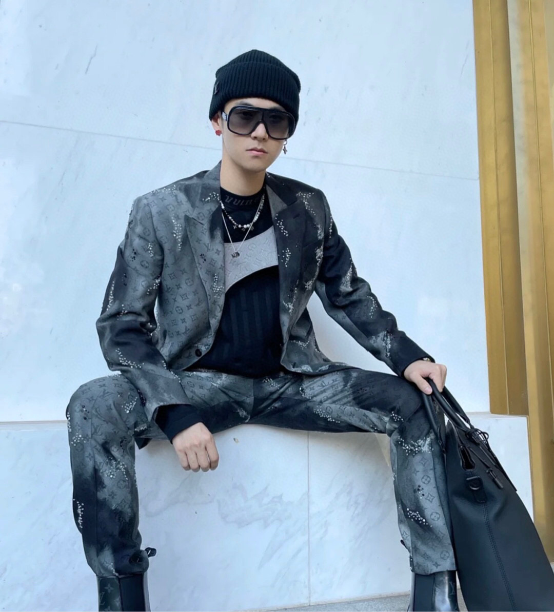 NO:552051,[Lock It Tote Aer Handbag] M59158 Black/Business Official Website Picture,19860909【Lock It Tote Aer 手袋】M59158 黑色/商务 官网图,,Bag