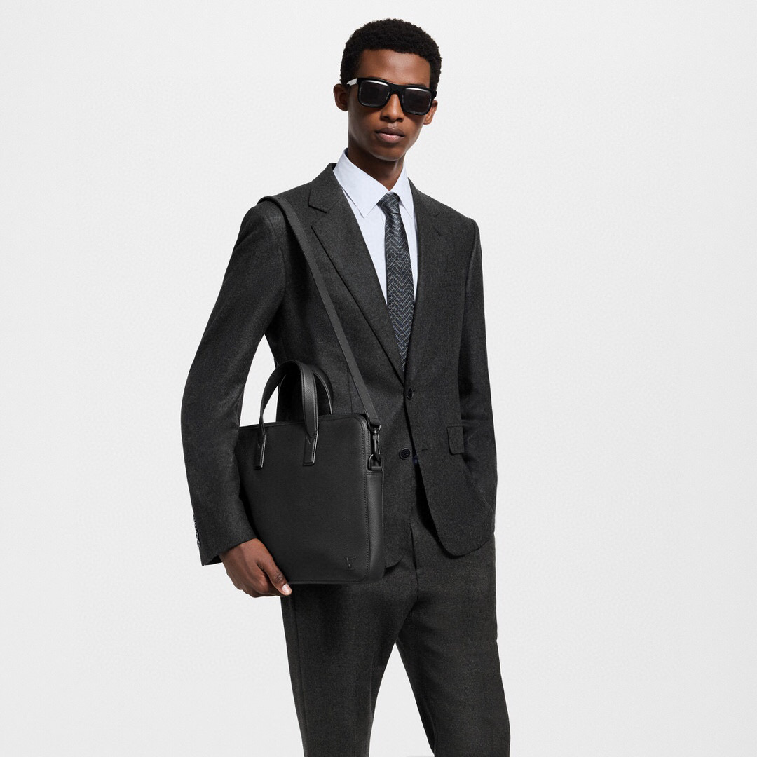 NO:552442,[GATE briefcase] m15258 black/business official website picture,19860909【GATE 公文包】 m15258 黑色/商务 官网图,,Bag