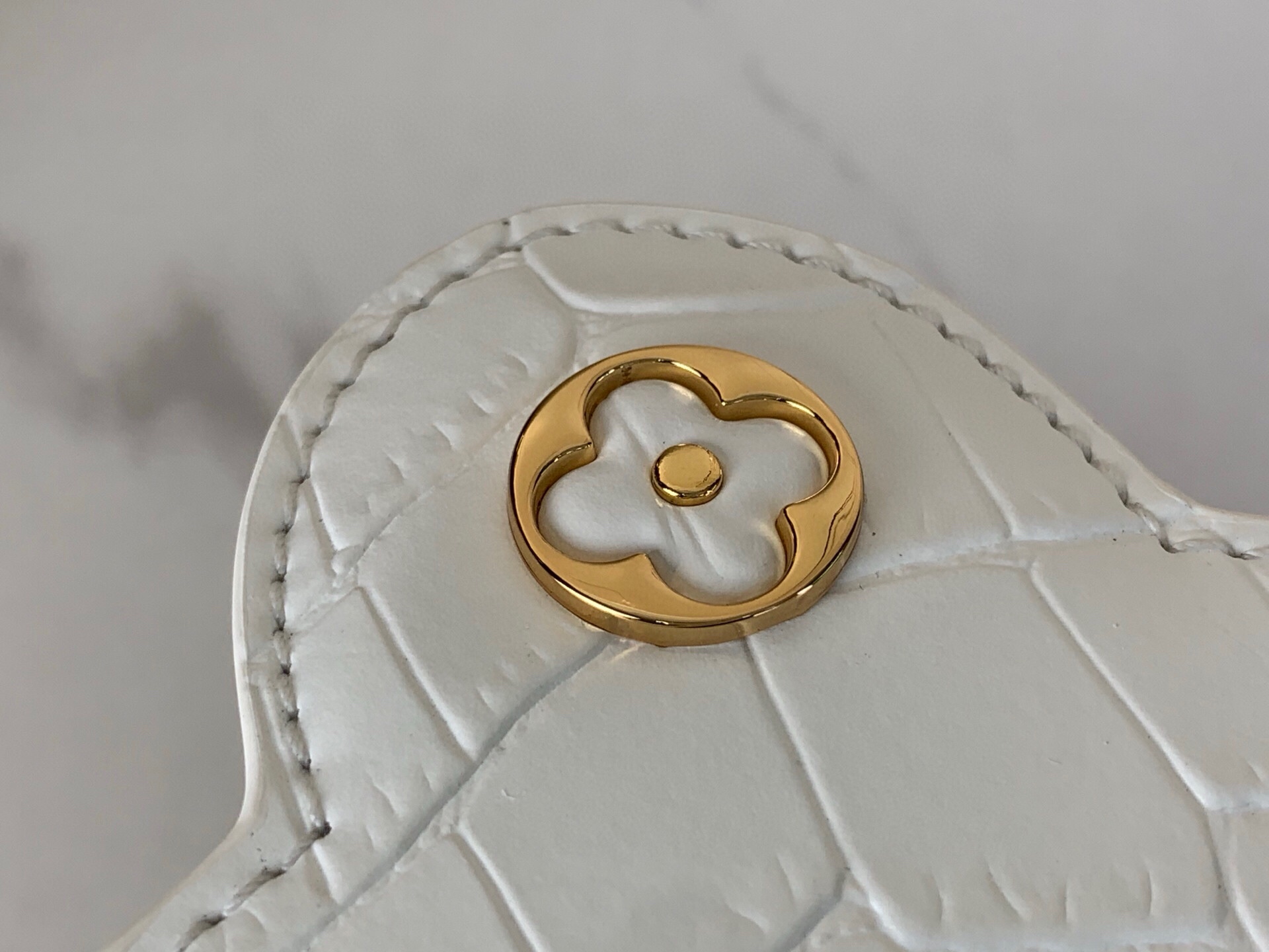 LV Style Beige Leather Top Handle Bag Bags Top Handle Bag detail image 7 from source 738370