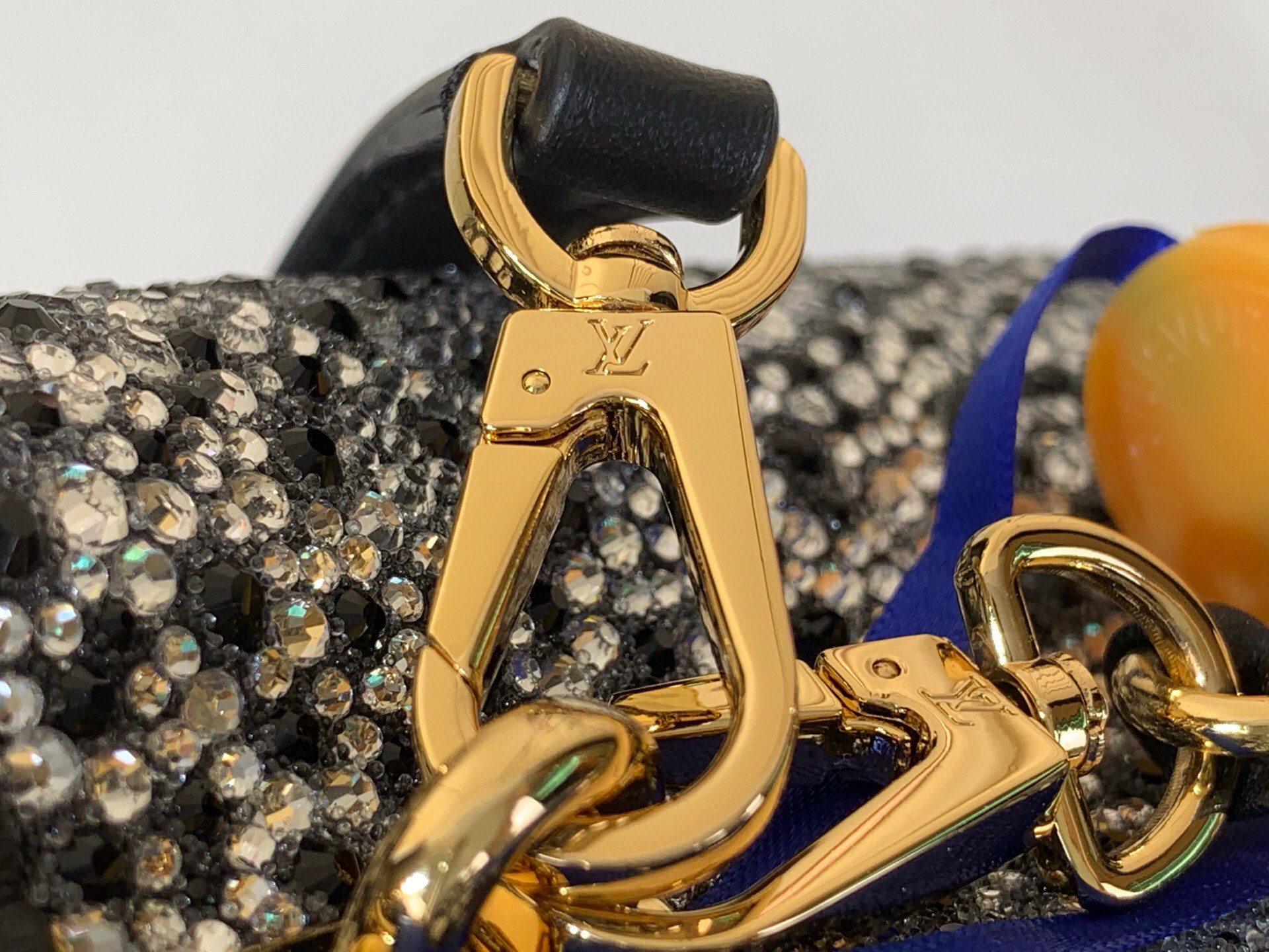 LV Style Beige Leather Top Handle Bag Bags Top Handle Bag detail image 7 from source 738368