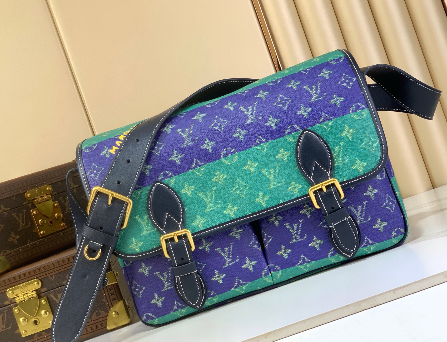 LV Style Blue Canvas Messenger Bag Lookbook Reference image 1