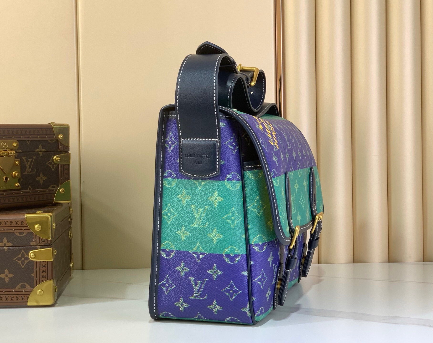 LV Style Blue Canvas Messenger Bag Lookbook Reference image 2
