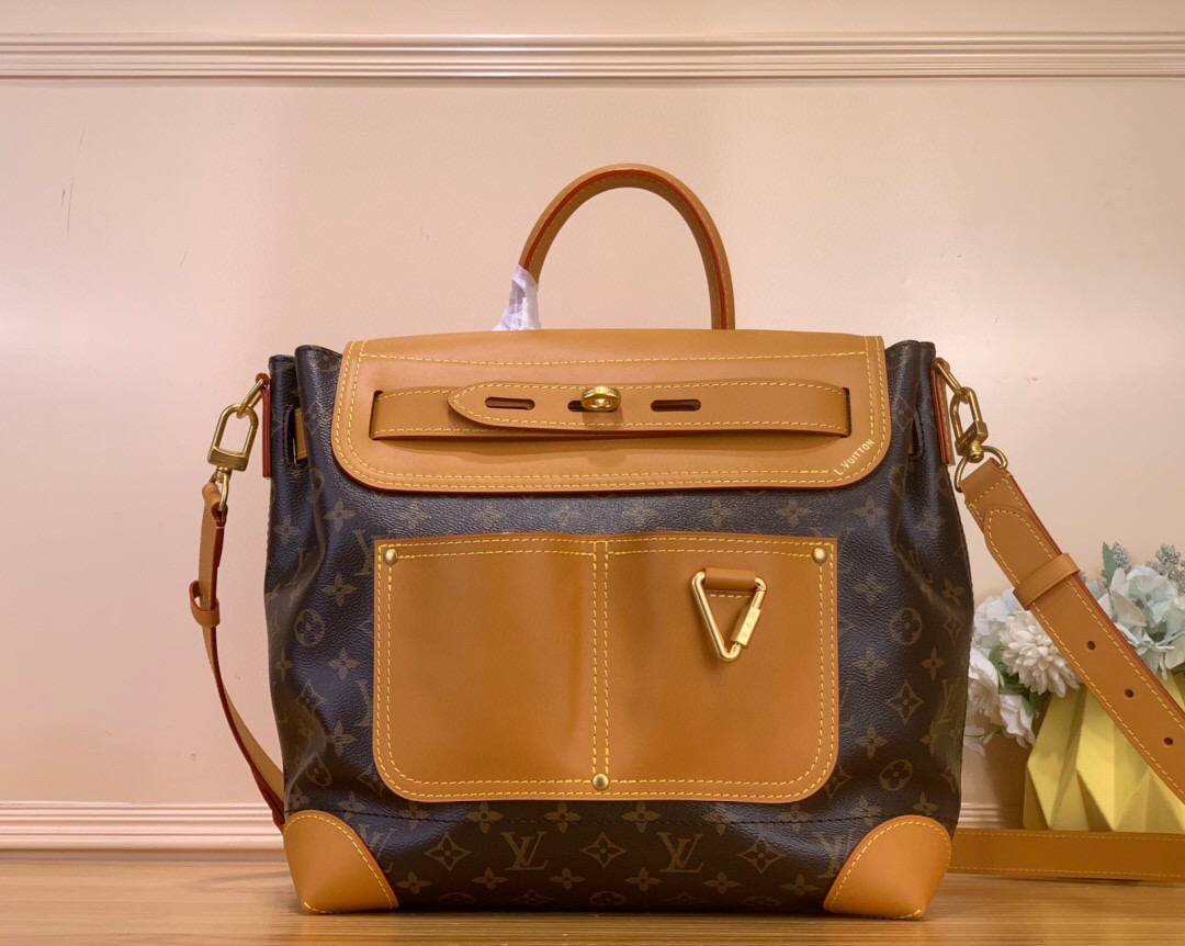 NO:581561,Top Original [STEAMER 30 Handbag] m25989 Retro This Steamer 30 handbag is made by harrell Williams Hx and has a sophisticated design with Monogram canvas. The double outer pockets on the front highlight the workwear style, and the detachable shoulder strap and flap can be worn cross-body, shoulder, hand or backpack. Dimensions 33 x 14 x 32 cm 921981000 (H x  width x length),19860909顶级原单【STEAMER 30 手袋】 m25989 复古 本款 Steamer 30 手袋出自 harrell Williams Hx之手,以 Monogram 帆布塑造考究设计.正面双外袋彰显工装风范,可拆卸肩带及翻盖便于随心斜挎、肩背、手提或双肩背. 尺寸33 x 14 x 32 厘米 921981000 (高 x 宽 x 长度),,Bag