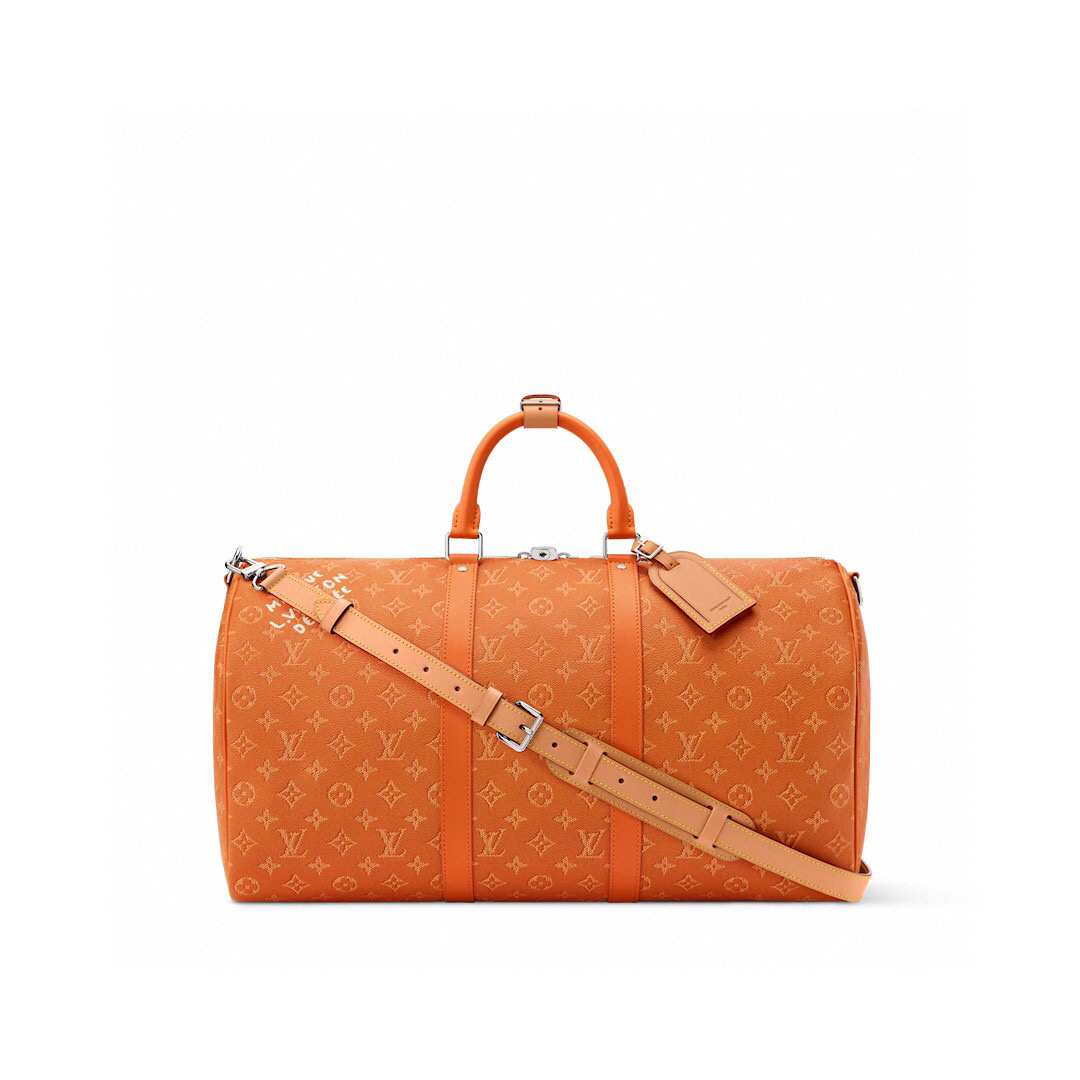NO:581612,Top original item [Keeall 50 travel bag] M26865 Orange m26864 Blue Finished in bright Monogram Heritage hr canvas, Maison's iconic bag 'Keyol Bandlier 50'. It is trimmed with leather in the same color, and the shoulder straps and detachable nameplate are made of cowhide. The item is lined with Ecru cotton, reminiscent of Louis Vuitton's tradition of 'Marque L.Vuitton' for many years.  Déosée' signature. Dimensions 50 x 29 x 23 cm. 6719085 (width x height x sides),, louis vuitton, cowhide19860909顶级原单【Keeall 50 旅行袋】M26865 橙色 m26864 蓝色 鲜艳的Monogram·Heritage hr帆布完成,Maison的标志性包“Keyol·Bandlier 50”.进行了同系颜色的皮革修剪,肩带和可拆卸的名牌使用了牛皮.搭配埃克吕棉衬里的单品,让人联想到路易威登多年来的传统“Marque L.Vuitton Déosée”的签名是其特征. 尺寸50 x 29 x 23厘米.6719085（宽x高x边）,,louis vuitton,cowhide,Bag