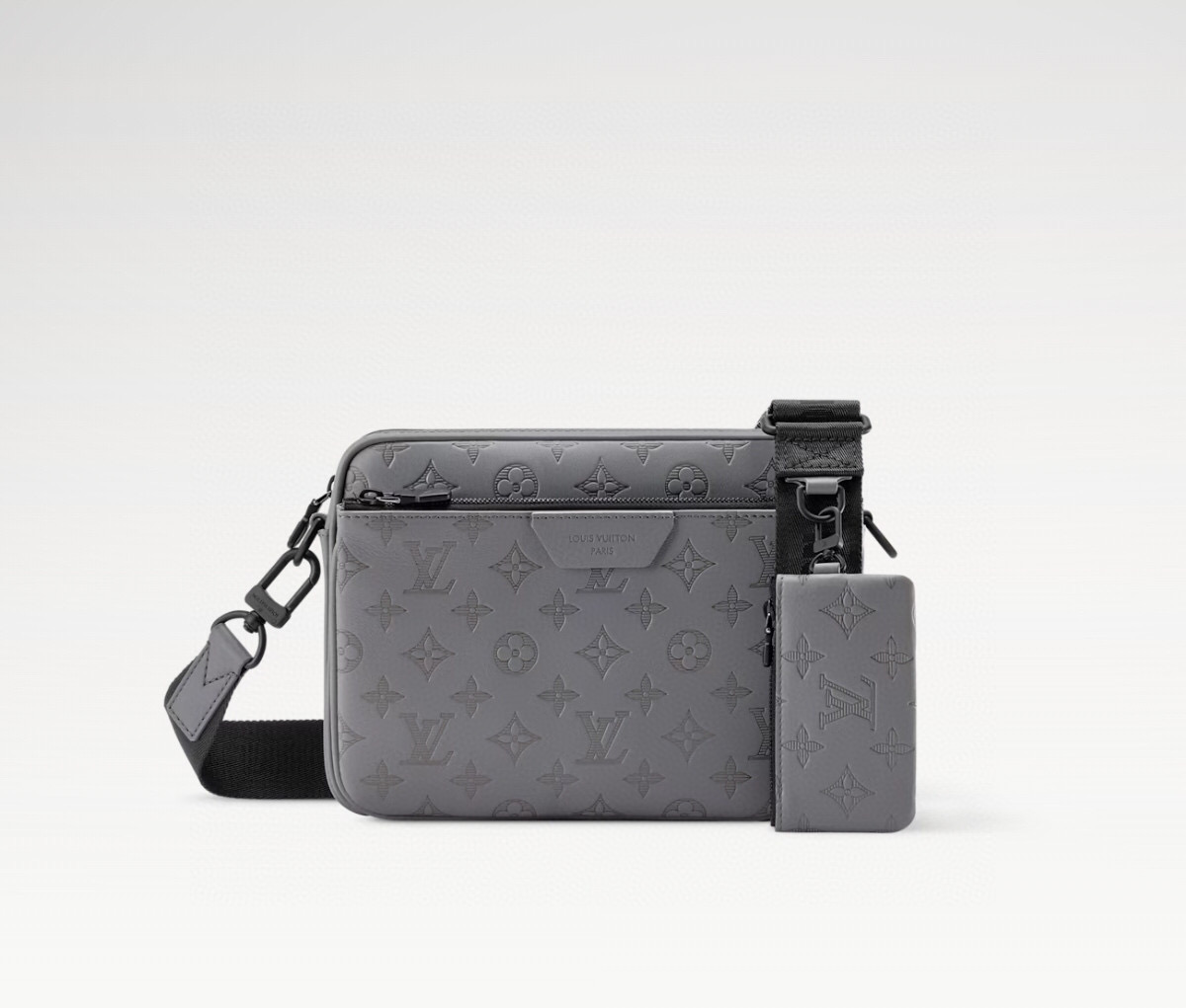 NO:581697,[Trio Messenger bag] M27925 dark blue 26713 black 27185 gray (stripe embossed),19860909【 Trio Messenger 邮差包】M27925 深蓝色 26713 黑色 27185 灰色（条纹压花）,,Bag