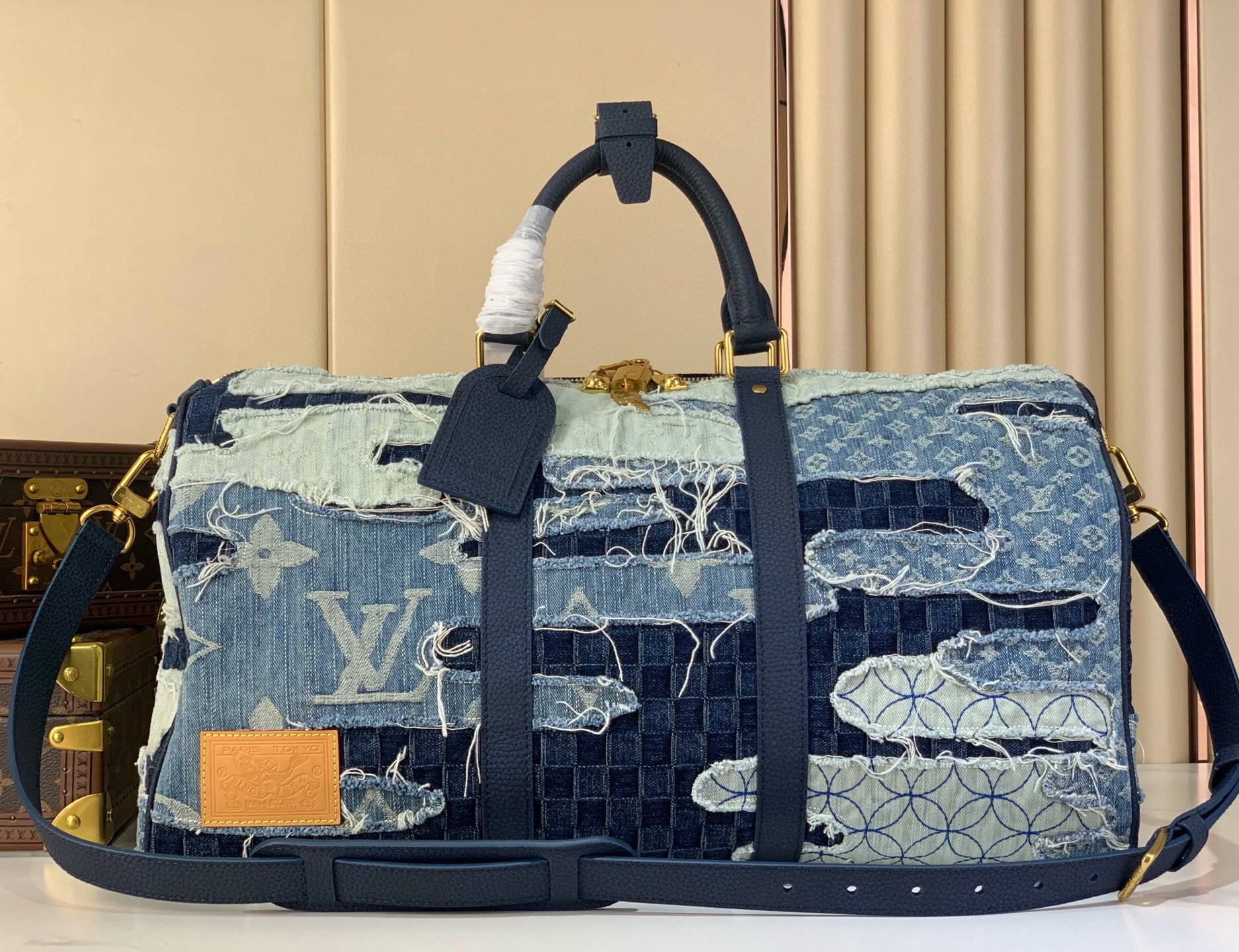 LV Style Beige Leather Travel Bag Lookbook Reference image 1