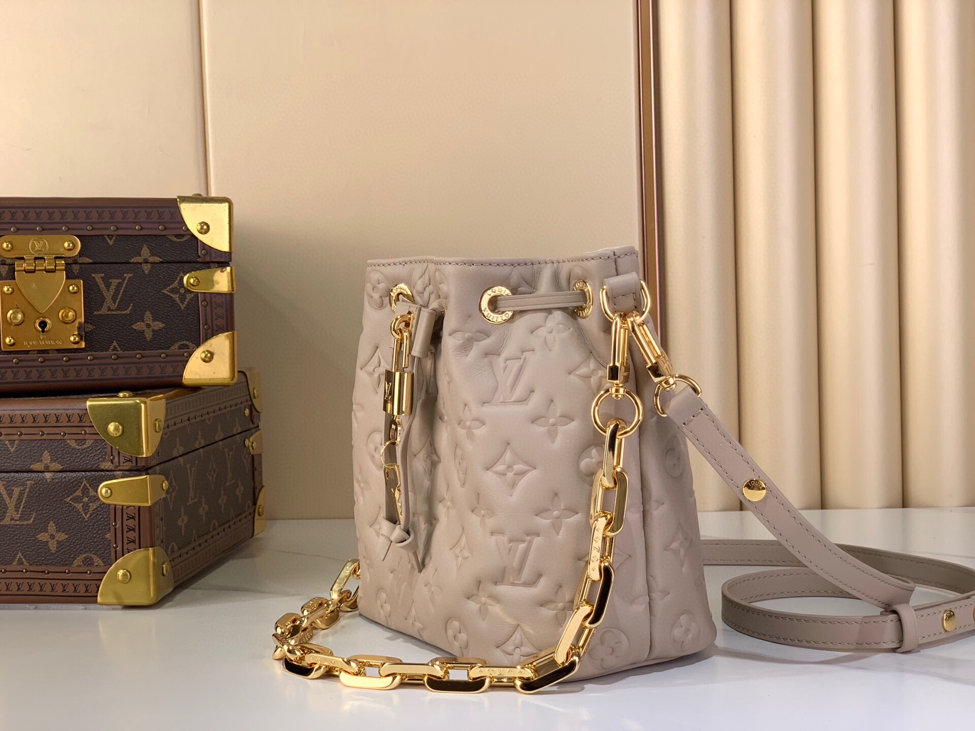 LV Style Black Leather Top Handle Bag Lookbook Reference image 2