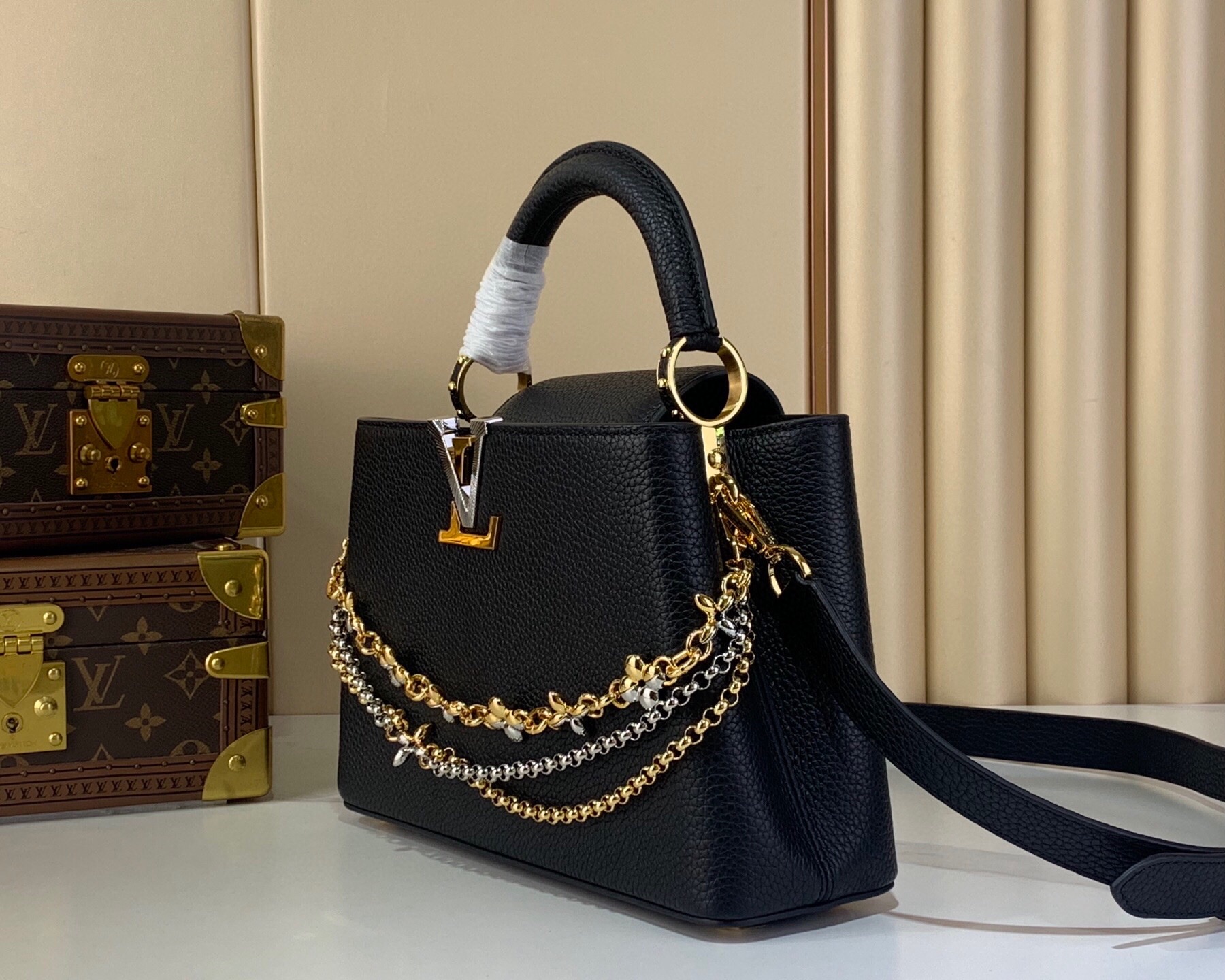 LV Style Black Leather Top Handle Bag Lookbook Reference image 2
