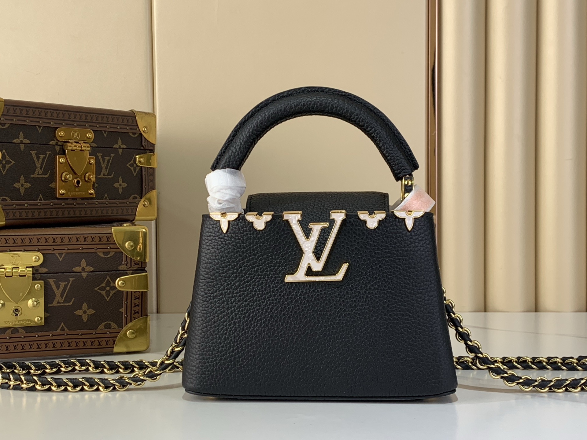 LV Style Black Leather Top Handle Bag Lookbook Reference image 1