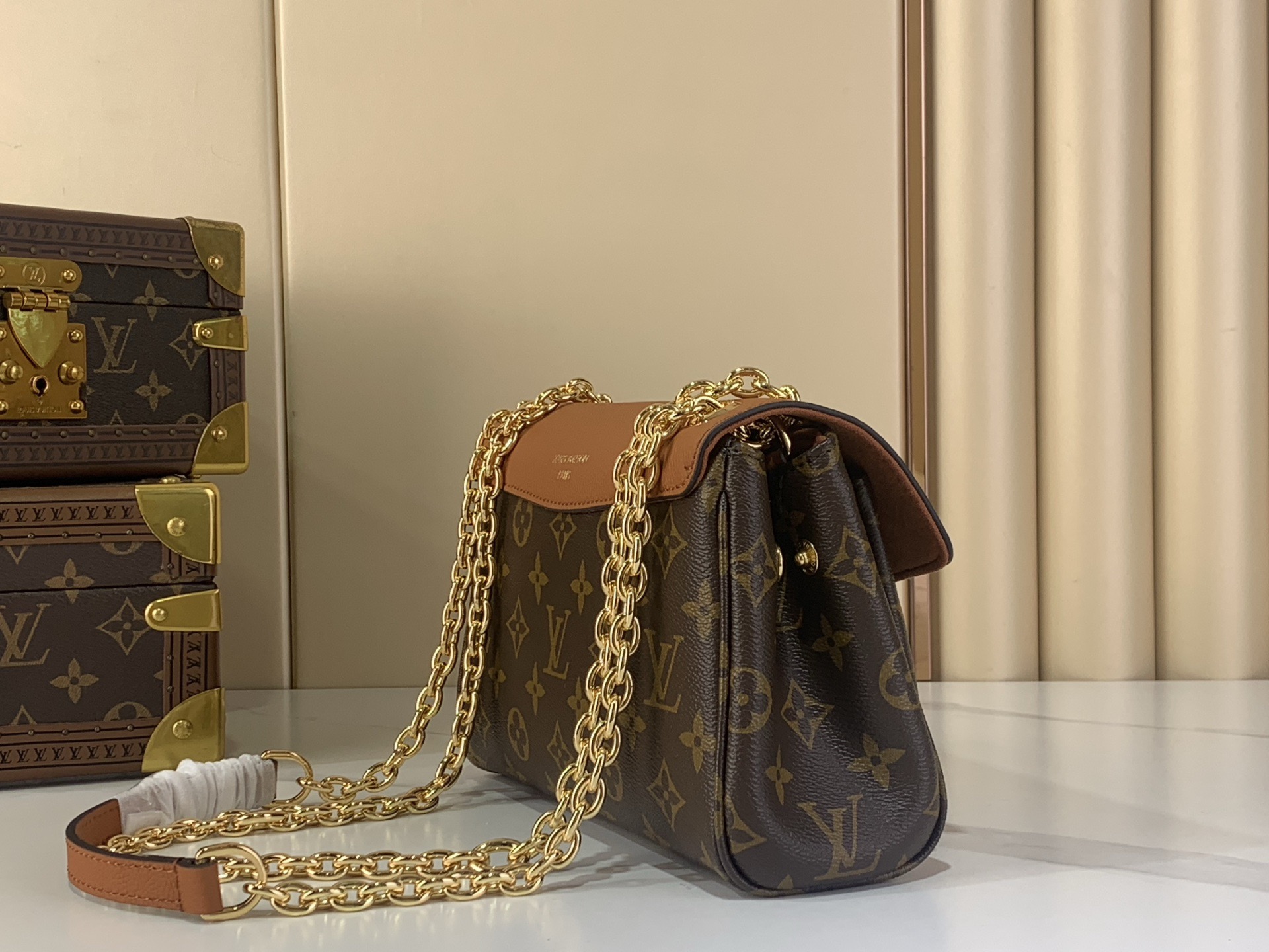 LV Style Black Leather Top Handle Bag Lookbook Reference image 2