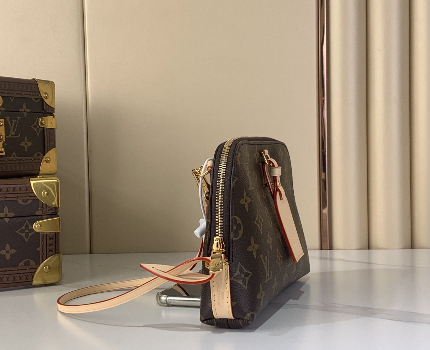 LV Style Beige Leather Clutch Lookbook Reference image 2