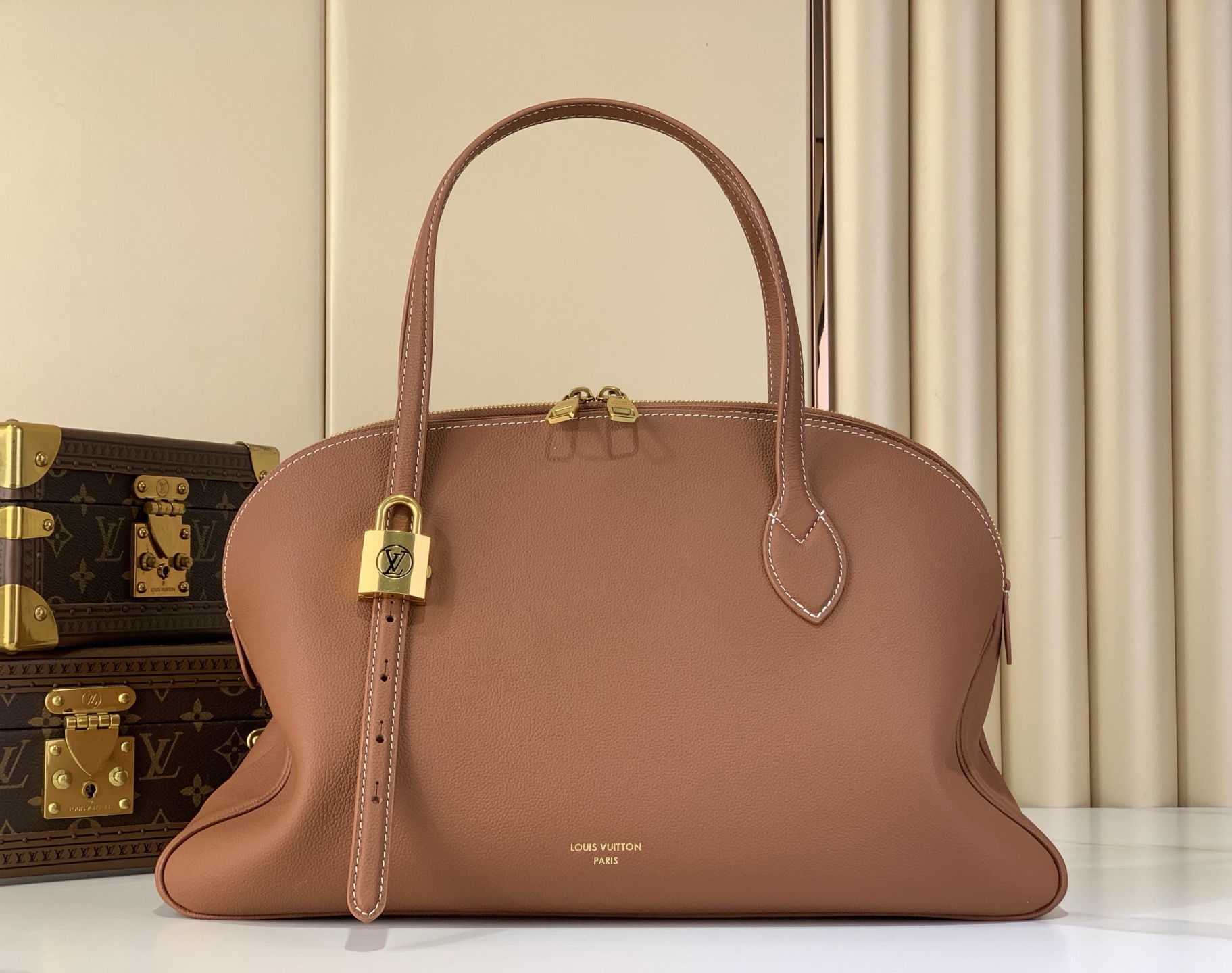 LV Style Black Leather Tote Bag Lookbook Reference image 1