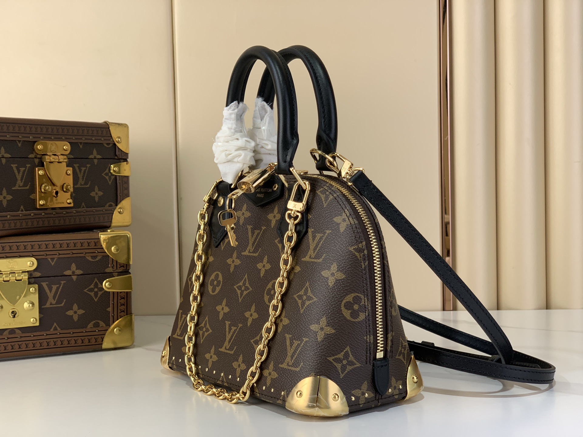 LV Style Black Leather Top Handle Bag Lookbook Reference image 2