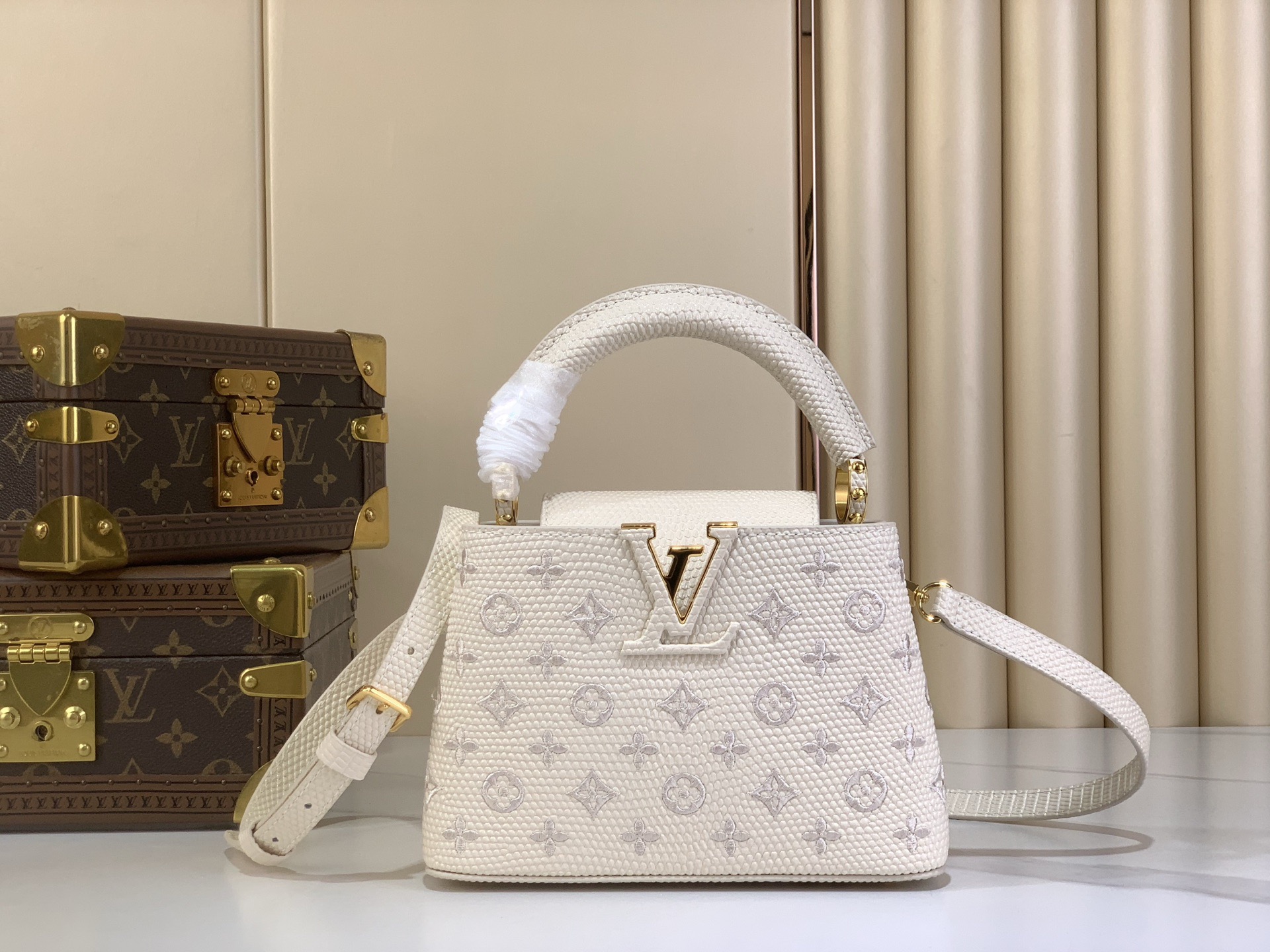 LV Style White Leather Top Handle Bag Lookbook Reference image 1