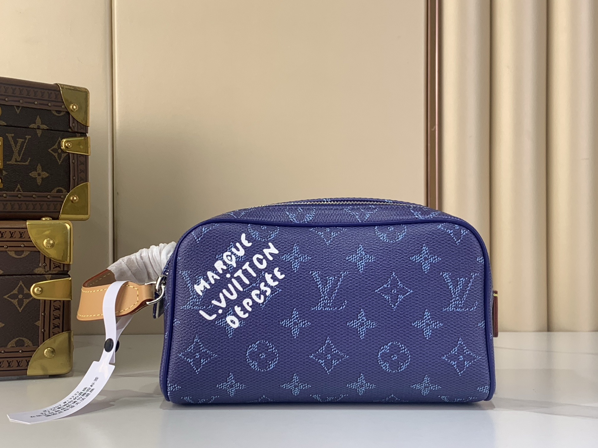 LV Style Beige Leather Toiletry Bag Lookbook Reference image 1