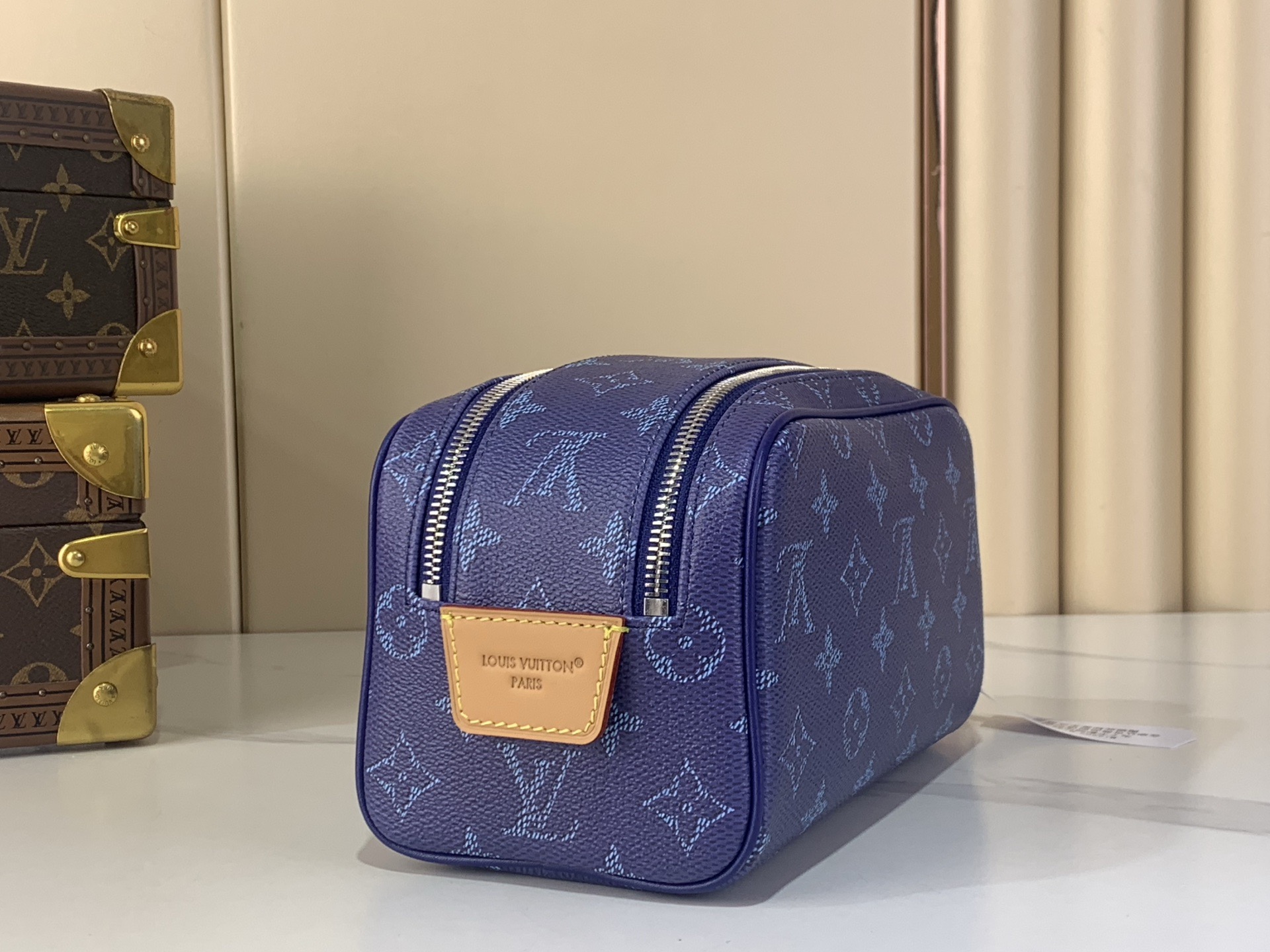 LV Style Beige Leather Toiletry Bag Lookbook Reference image 2
