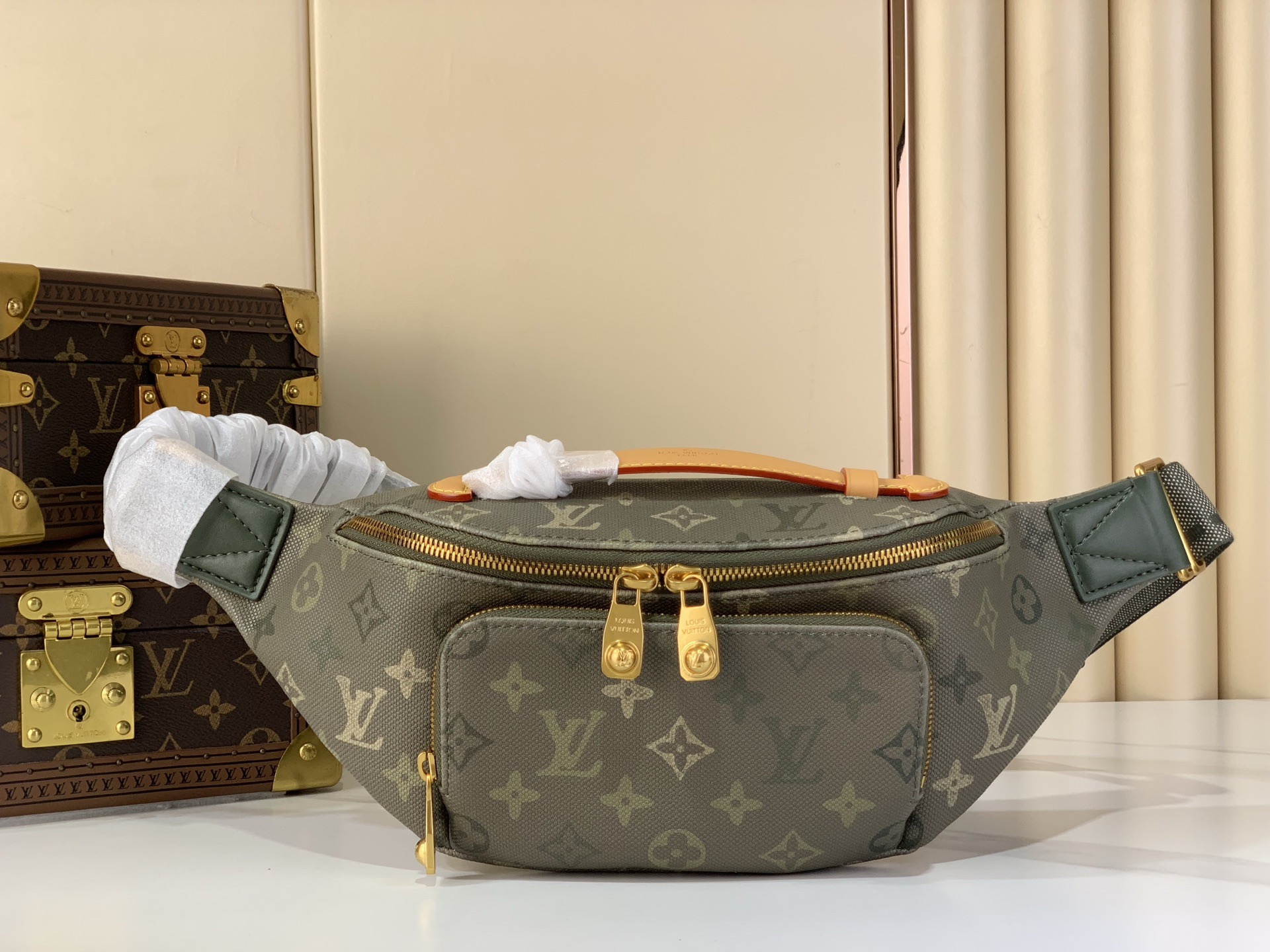 LV Style Beige Canvas Crossbody Bag Lookbook Reference image 1
