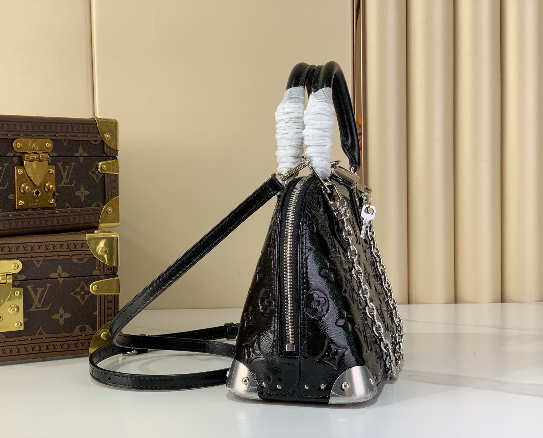 LV Style Black Leather Top Handle Bag Lookbook Reference image 2