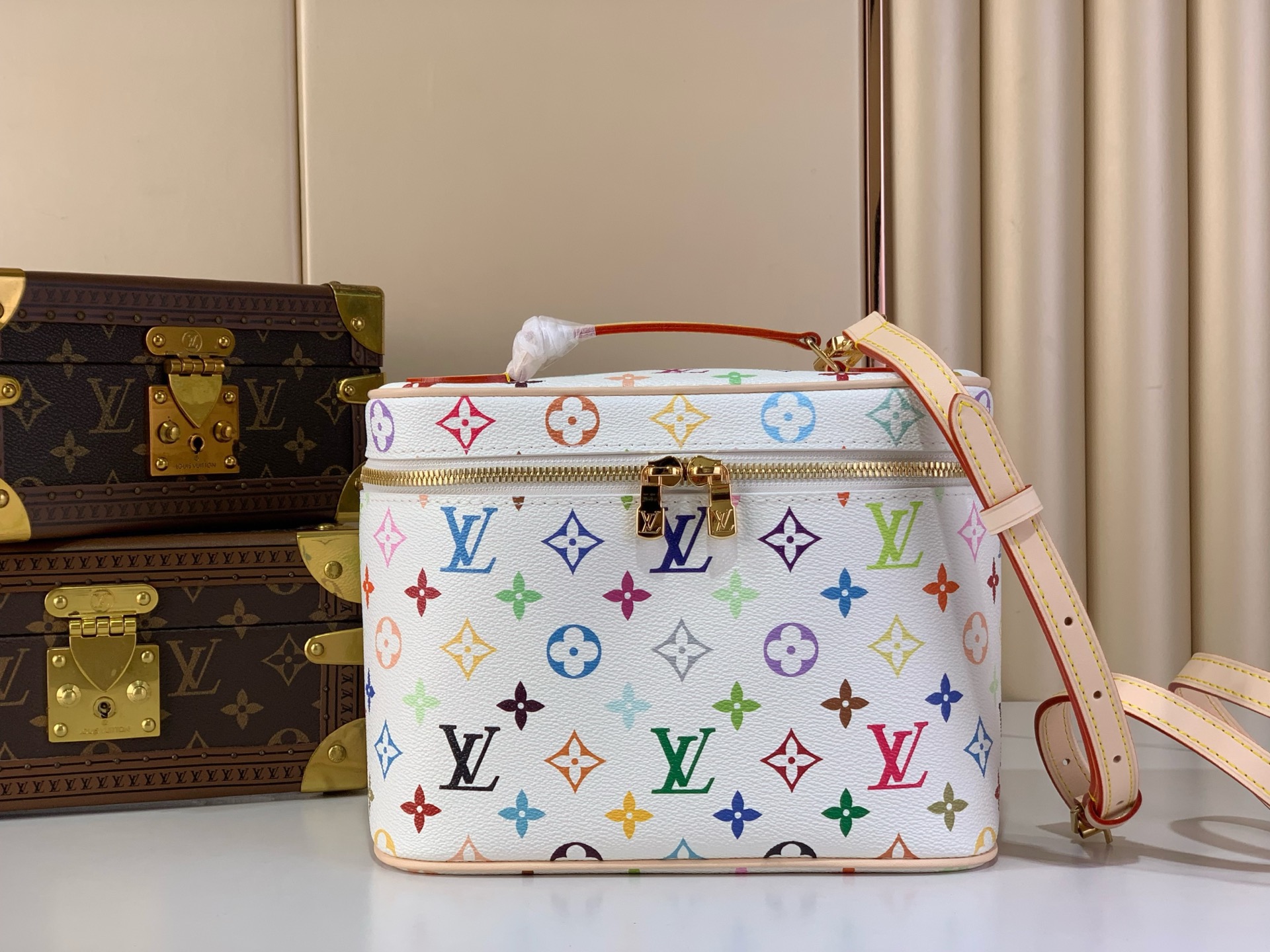 LV Style White Leather Bag Lookbook Reference image 1