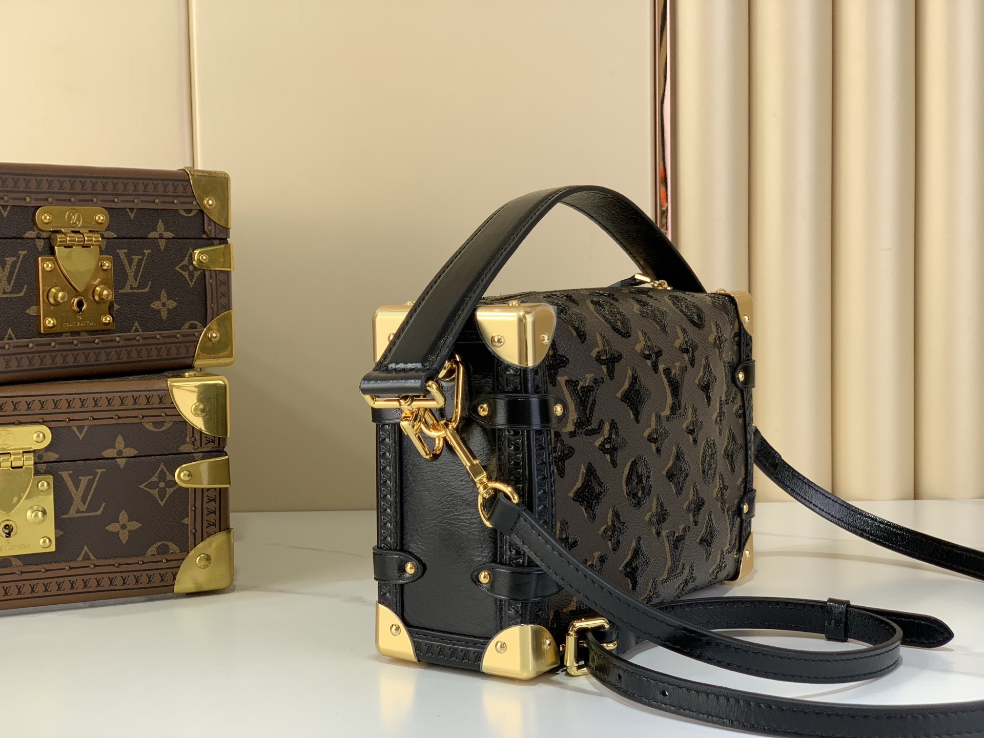 LV Style Brown Canvas Bag Lookbook Reference image 2