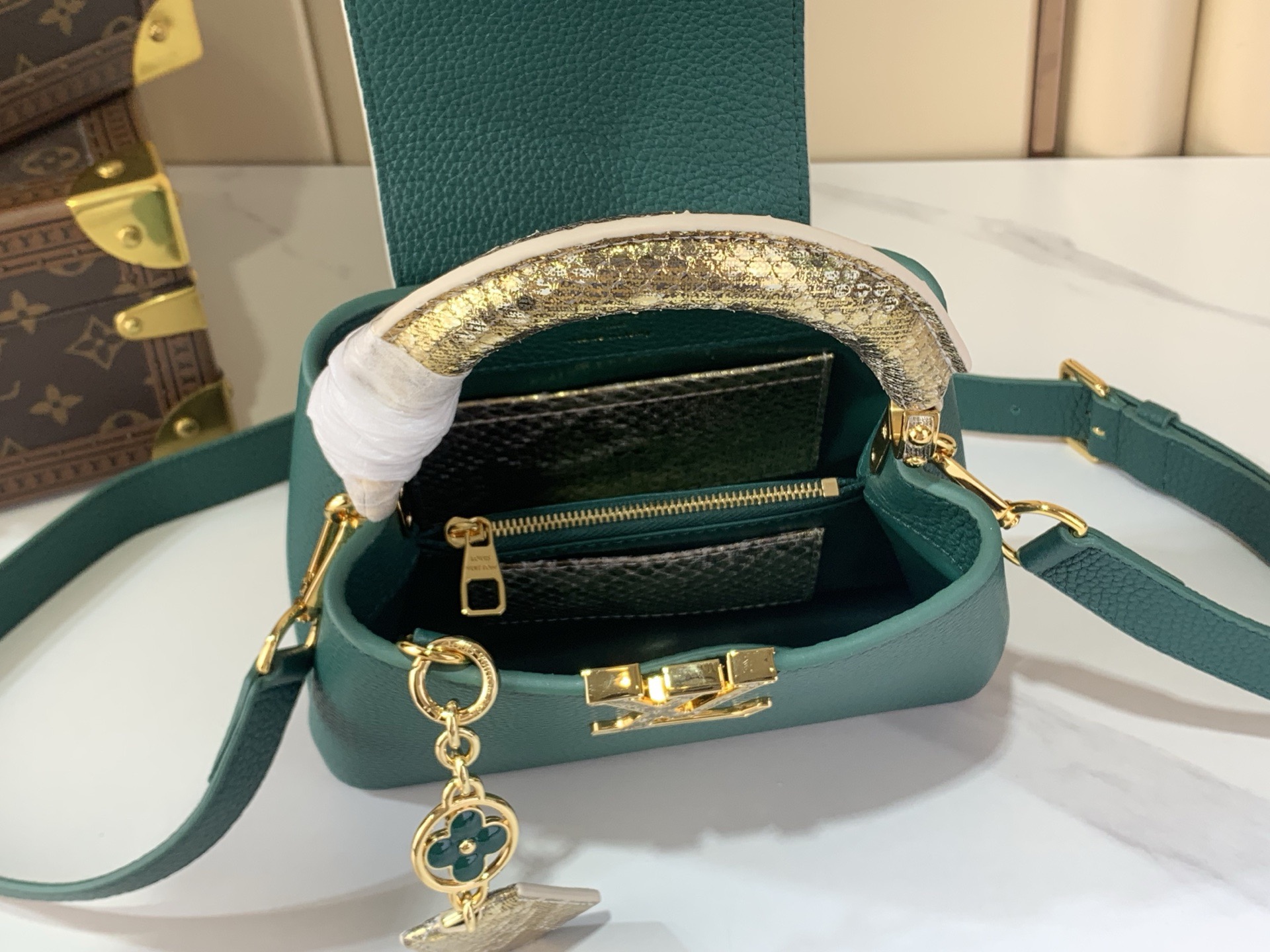 LV Style White Leather Top Handle Bag style reference detail image 9 from source 759867
