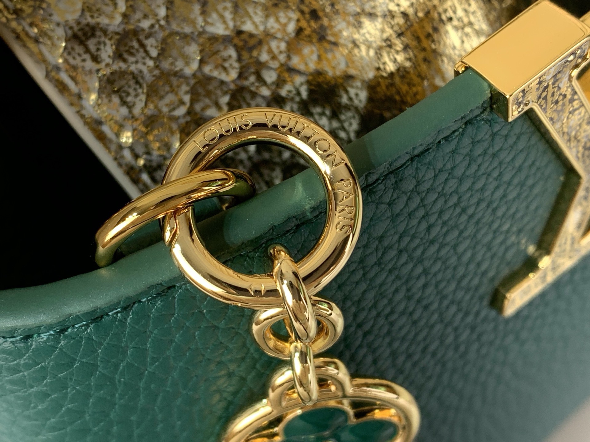 LV Style White Leather Top Handle Bag style reference detail image 5 from source 759867