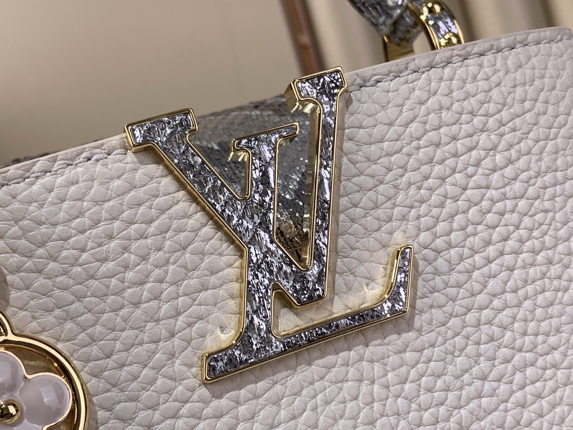 LV Style White Leather Top Handle Bag style reference detail image 5 from source 759871