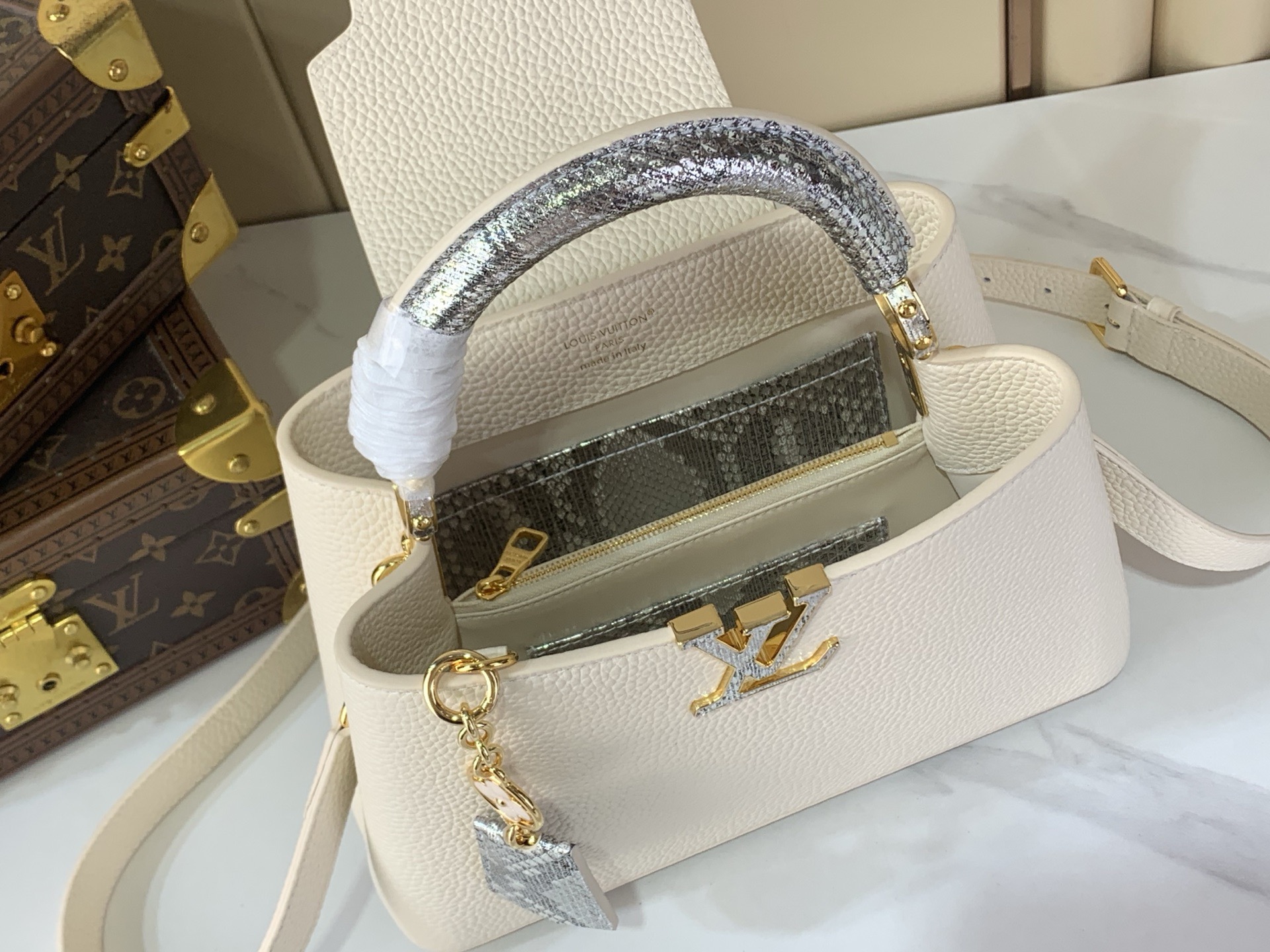 LV Style White Leather Top Handle Bag style reference detail image 9 from source 759870