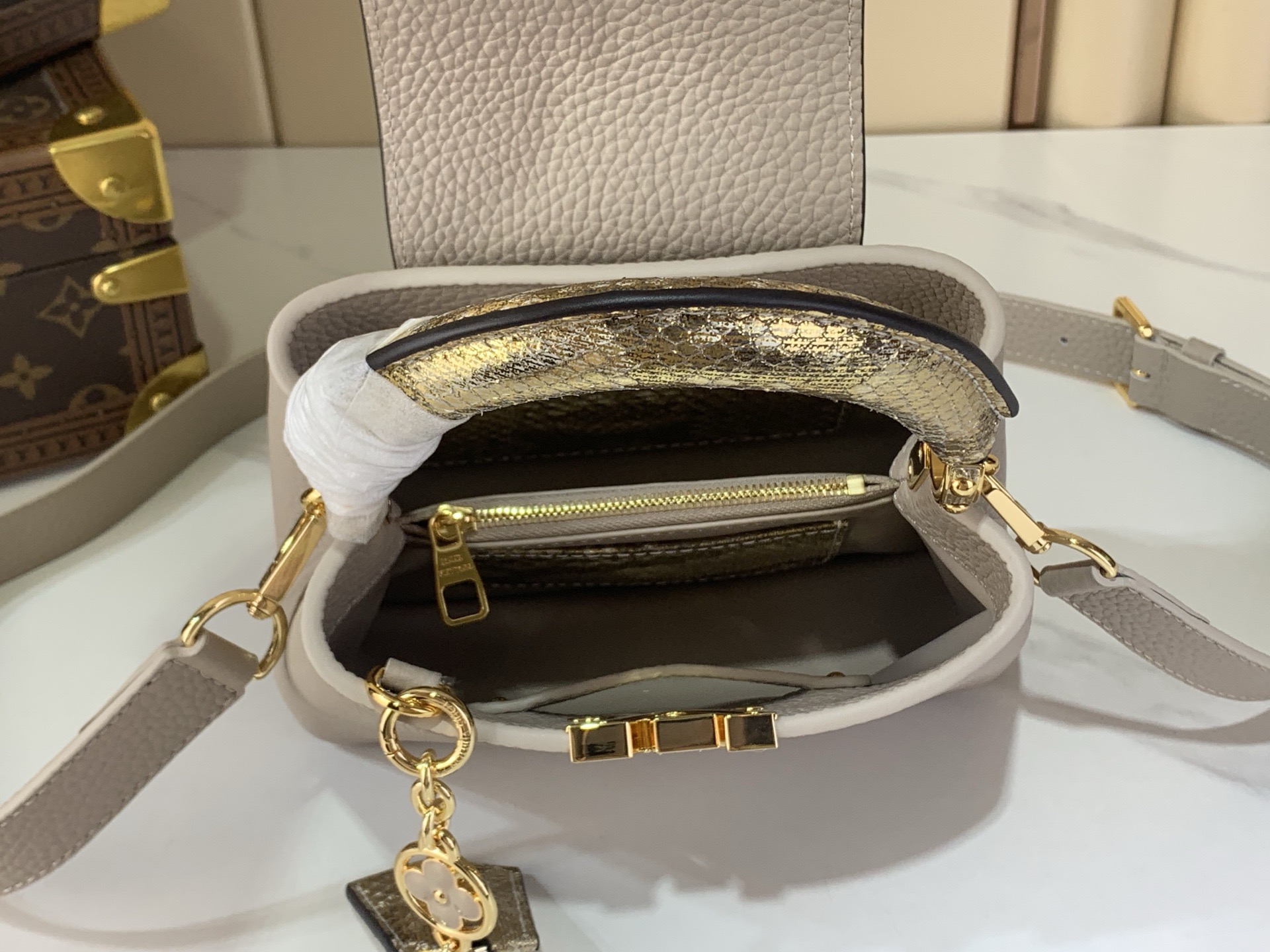 LV Style White Leather Top Handle Bag style reference detail image 9 from source 759873