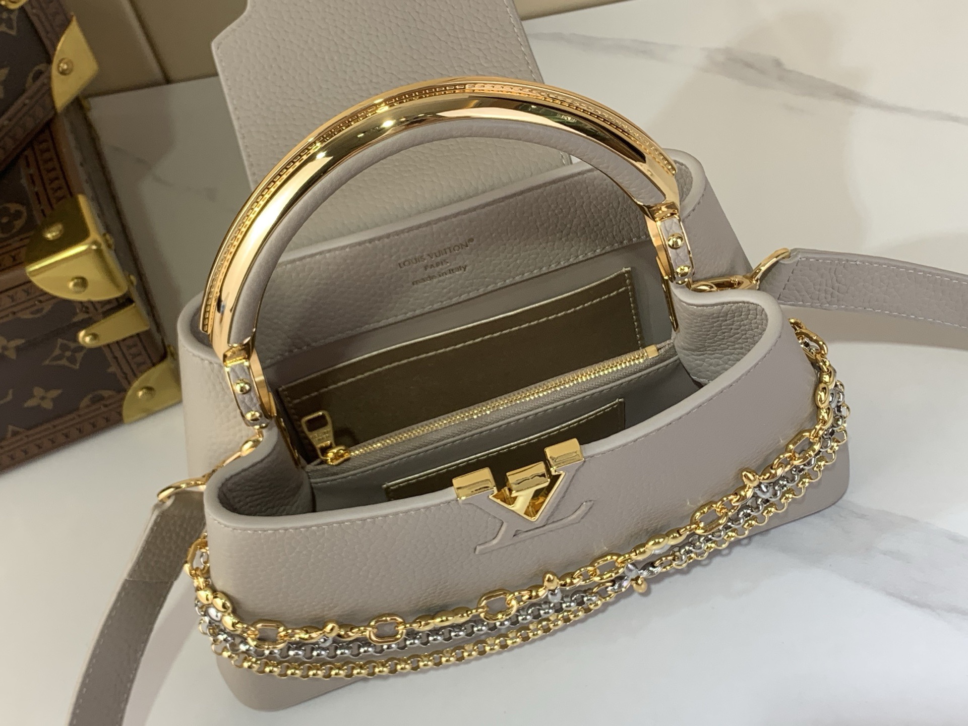 LV Style Beige Leather Top Handle Bag style reference detail image 9 from source 759854
