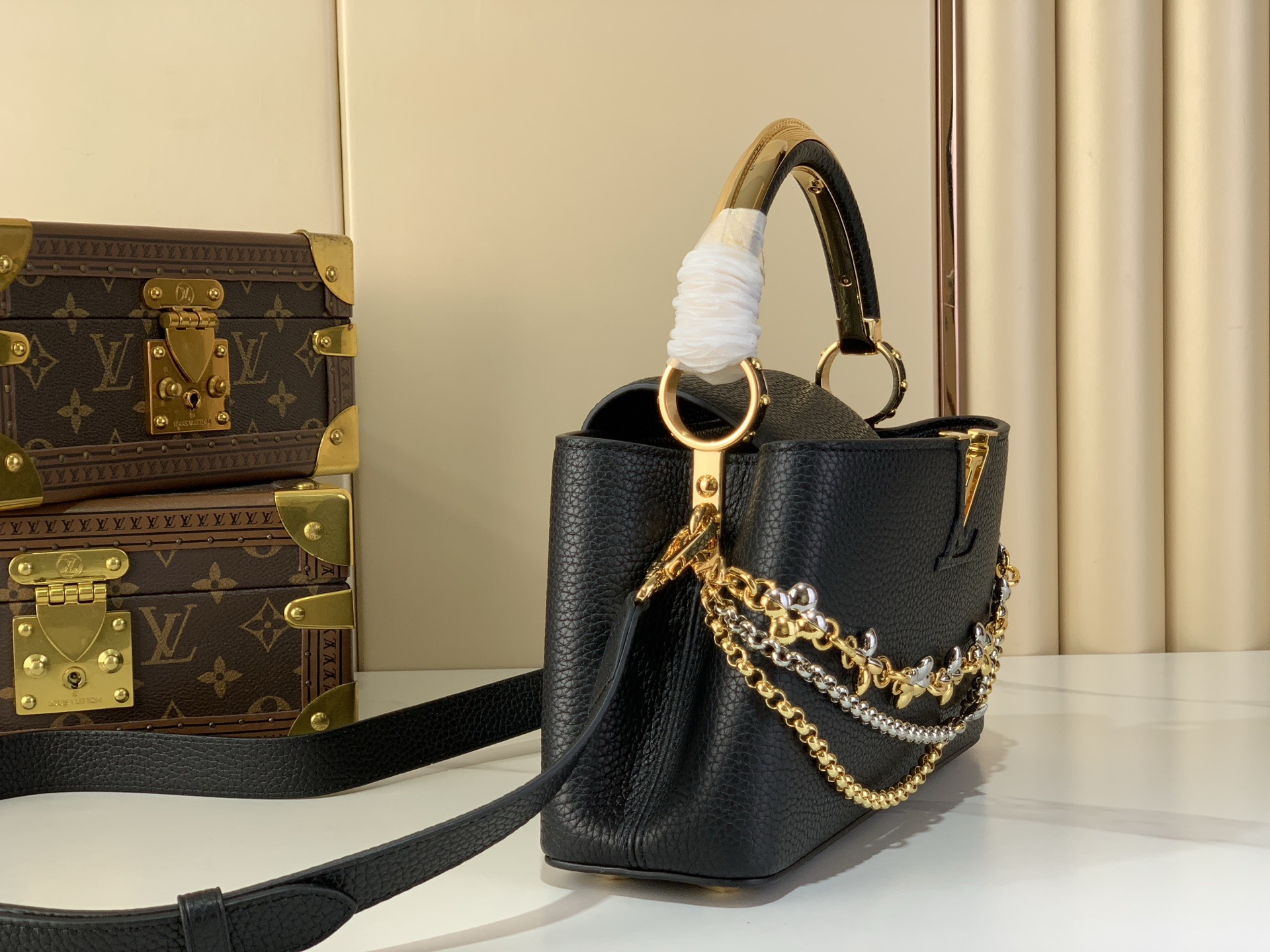 LV Style Black Leather Top Handle Bag Lookbook Reference image 2