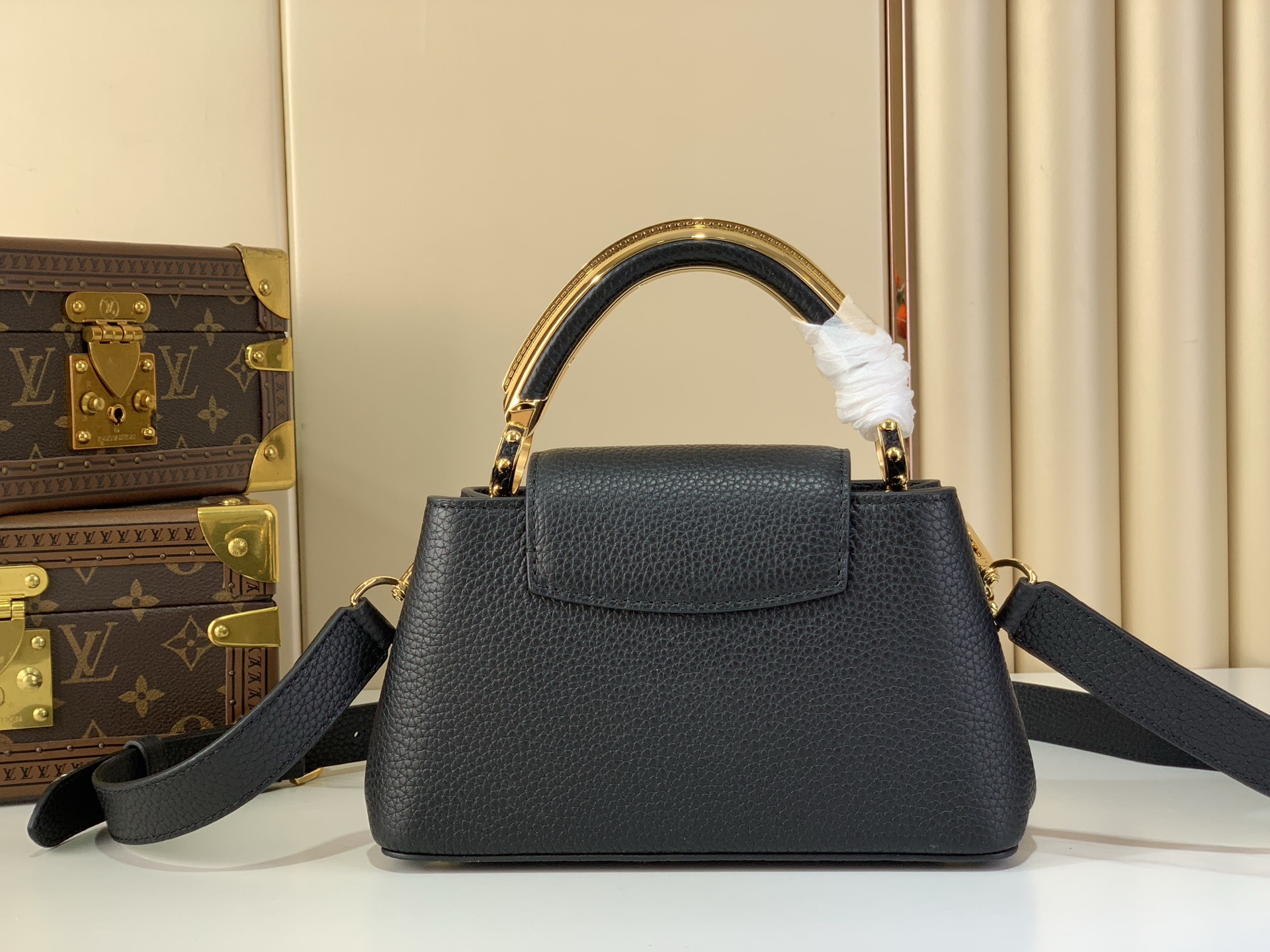 LV Style Black Leather Top Handle Bag Lookbook Reference image 2
